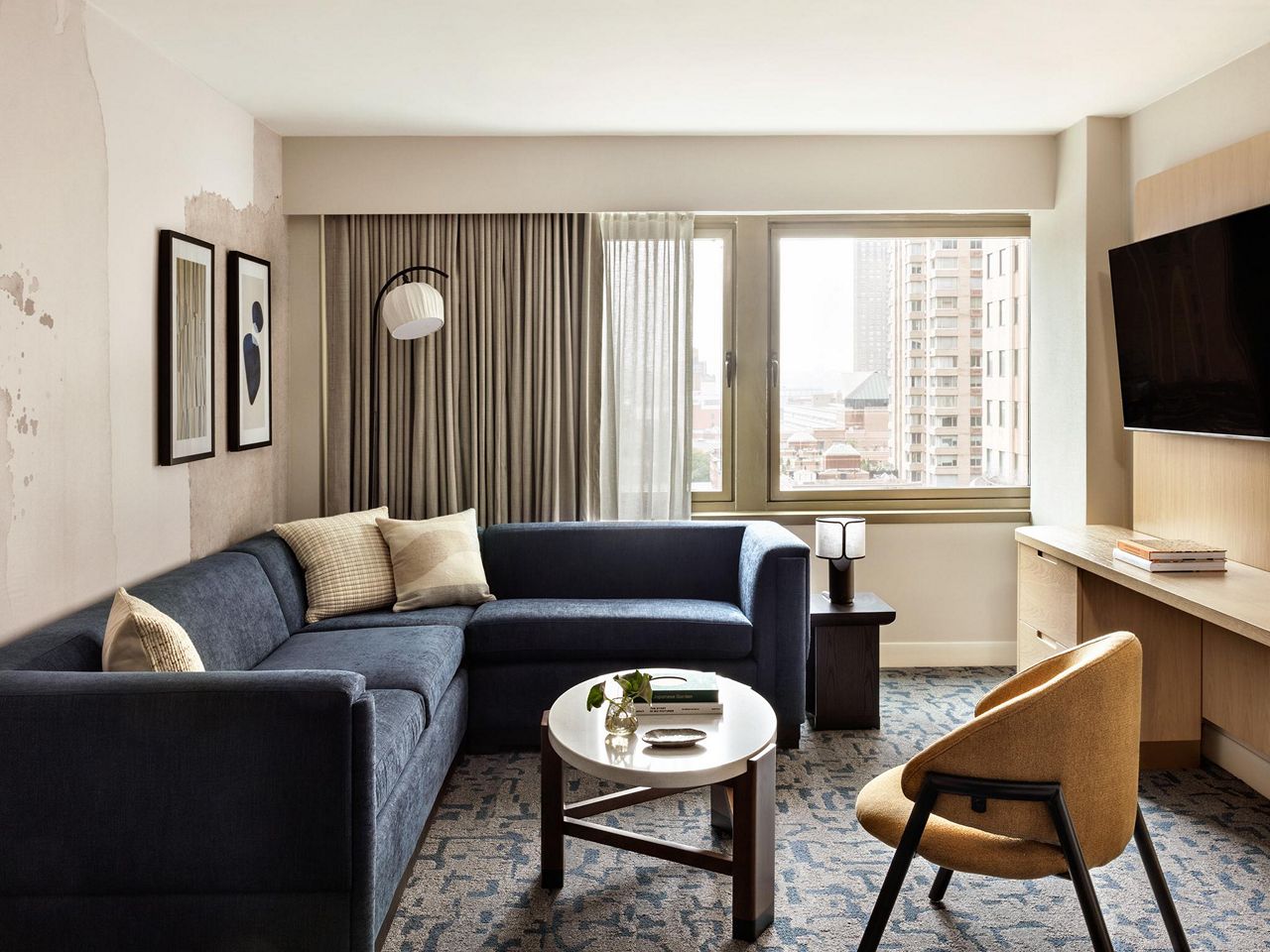 1 King Suite