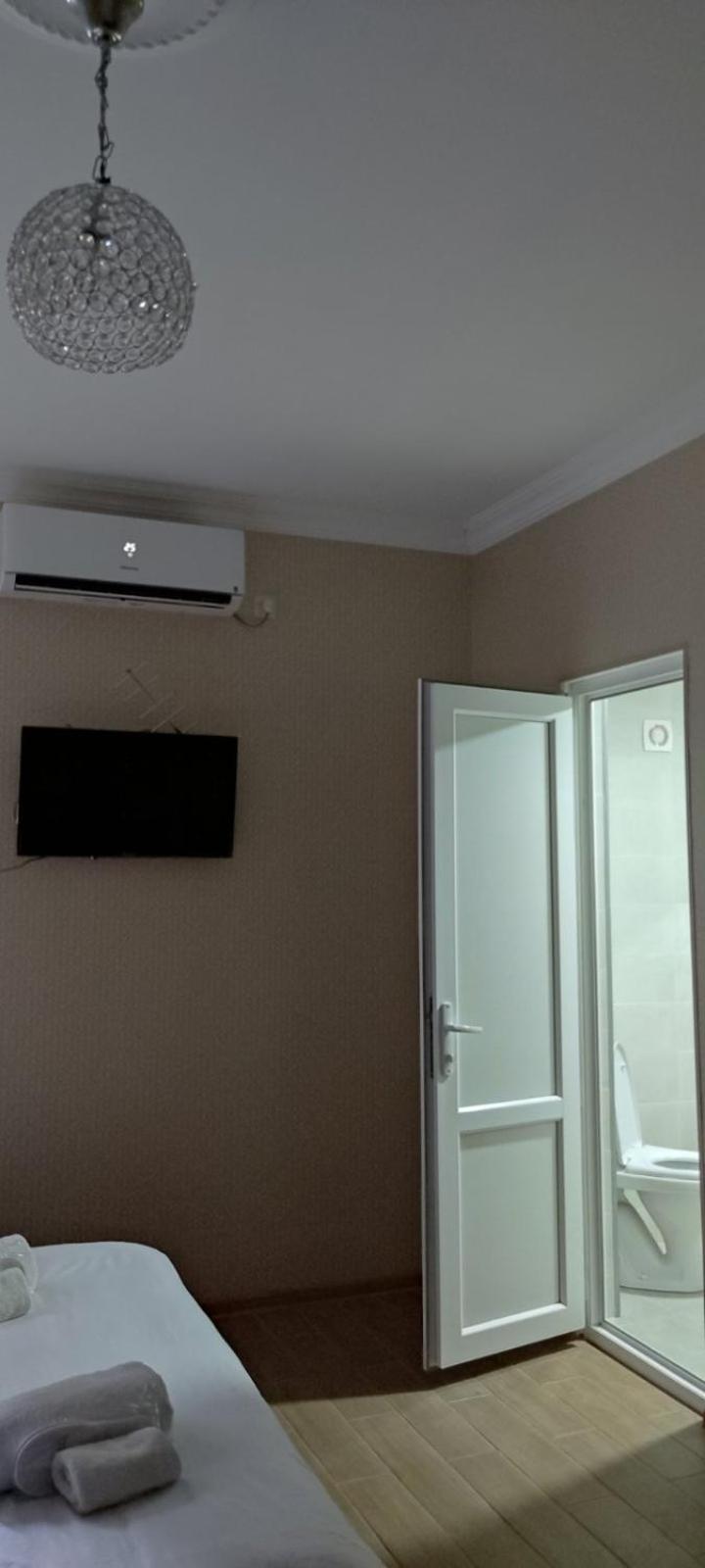 Deluxe Double Room with Extra Bed photo 2