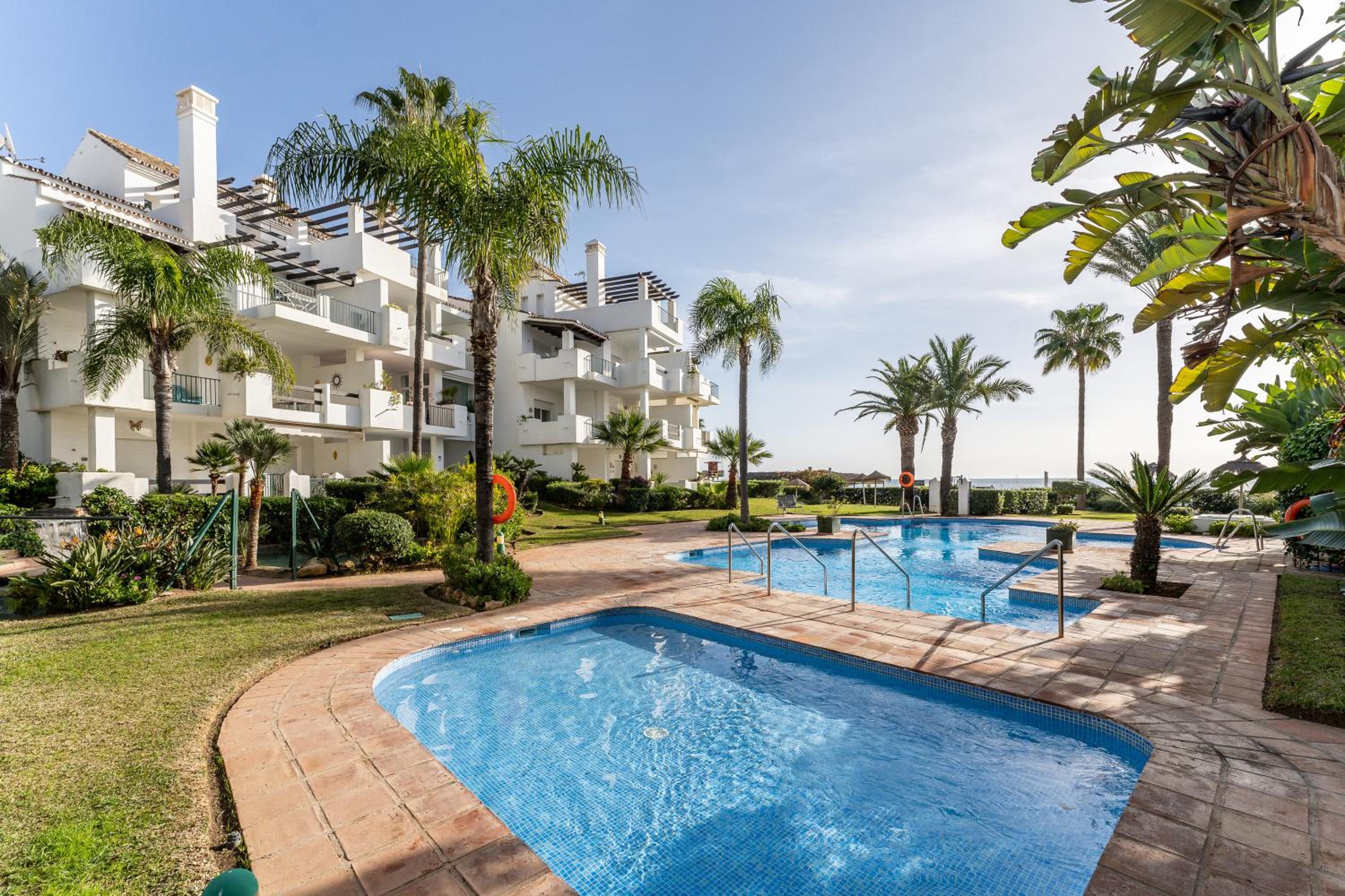 Two-Bedroom Deluxe Apartment with Ocean View photo 3