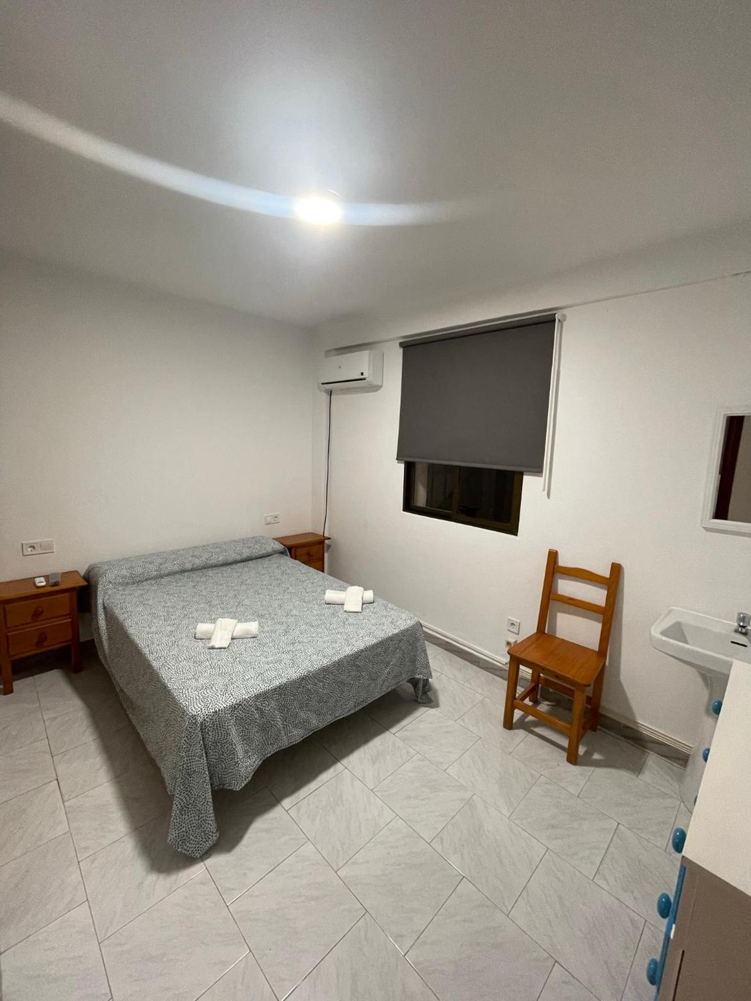 Habitación doble con baño compartido