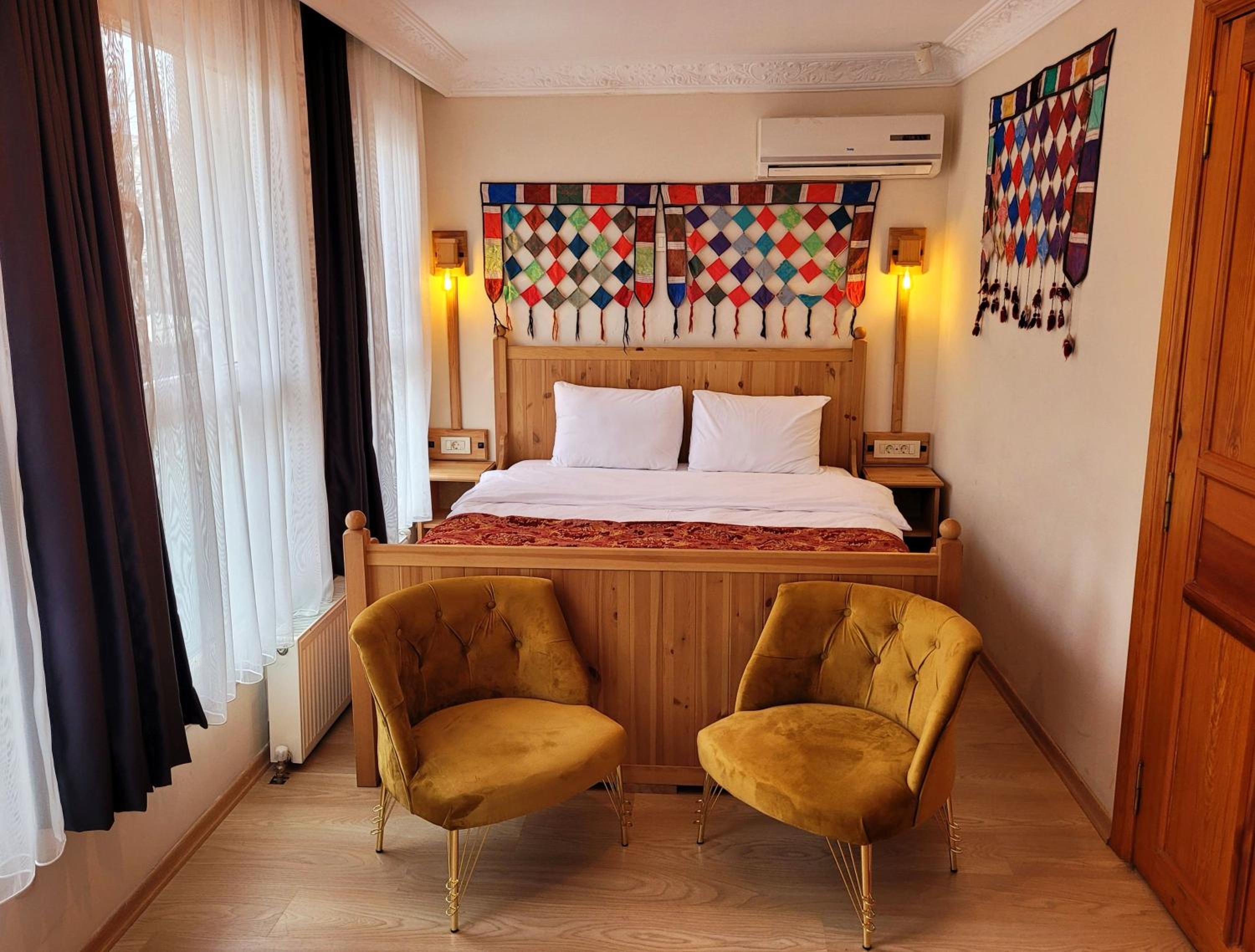 Double Room with Private Bathroom photo 3