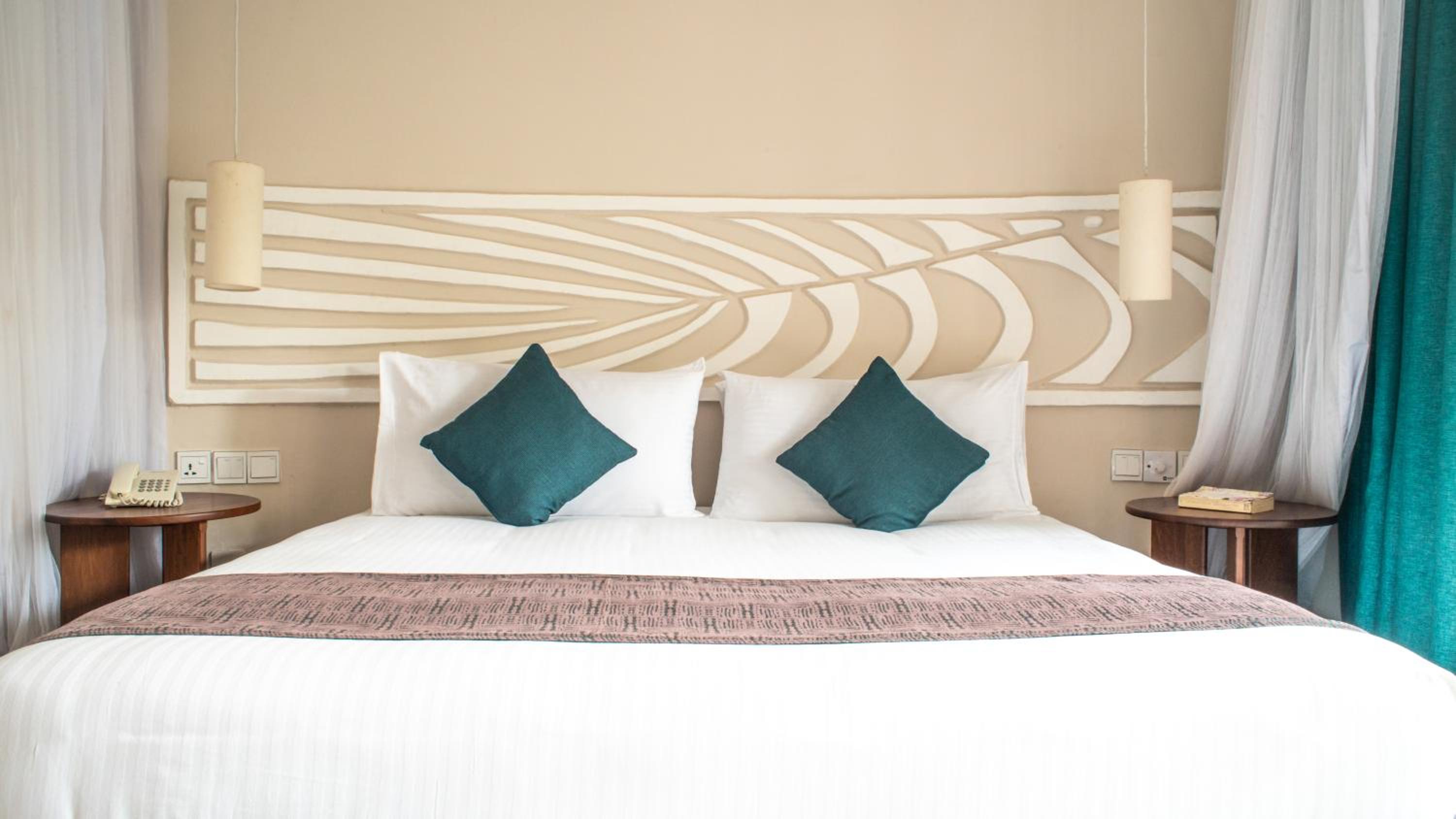 Deluxe Double or Twin Room with Garden View photo 2