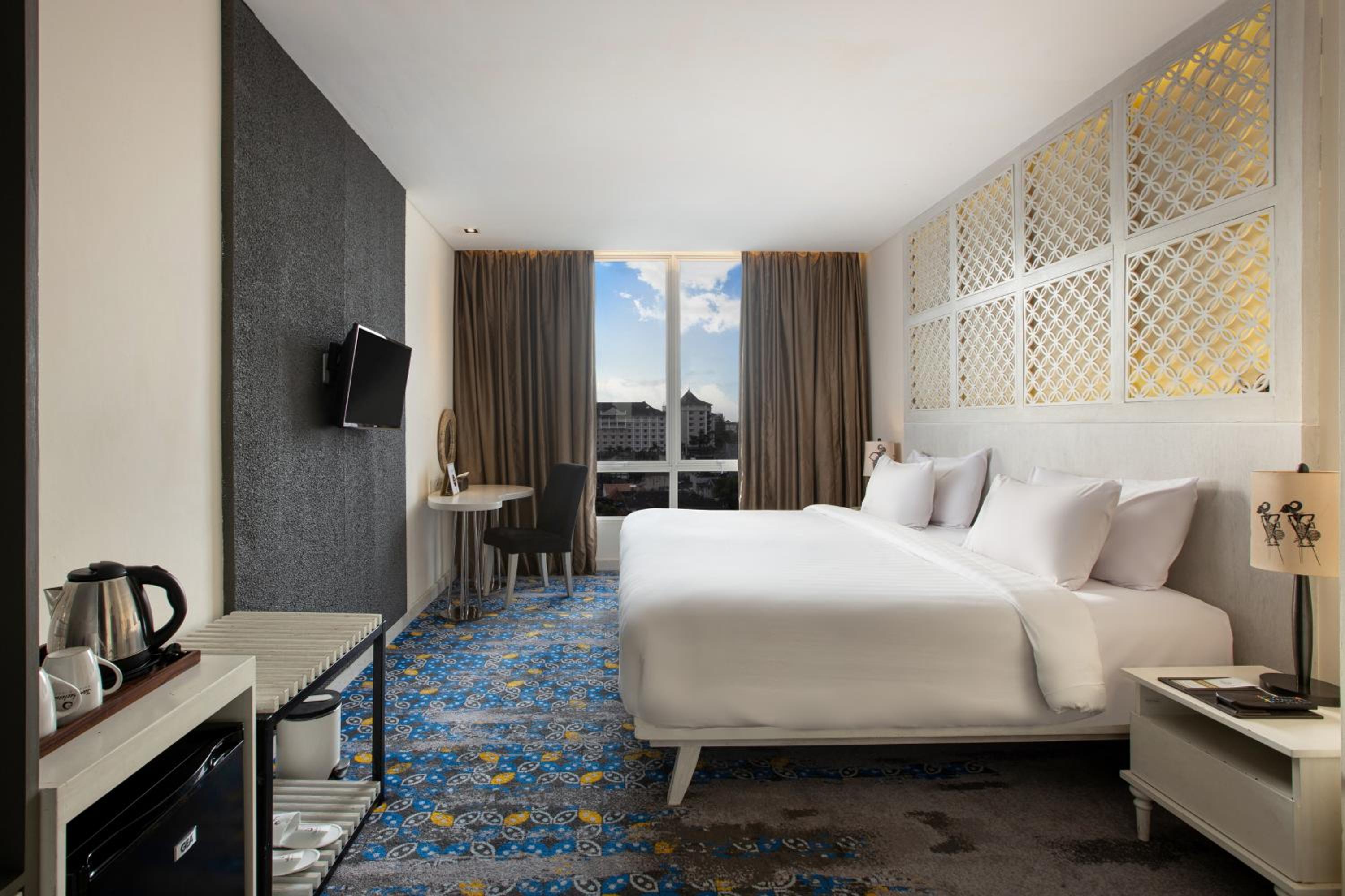 Deluxe Twin Room with Extrabed photo 2