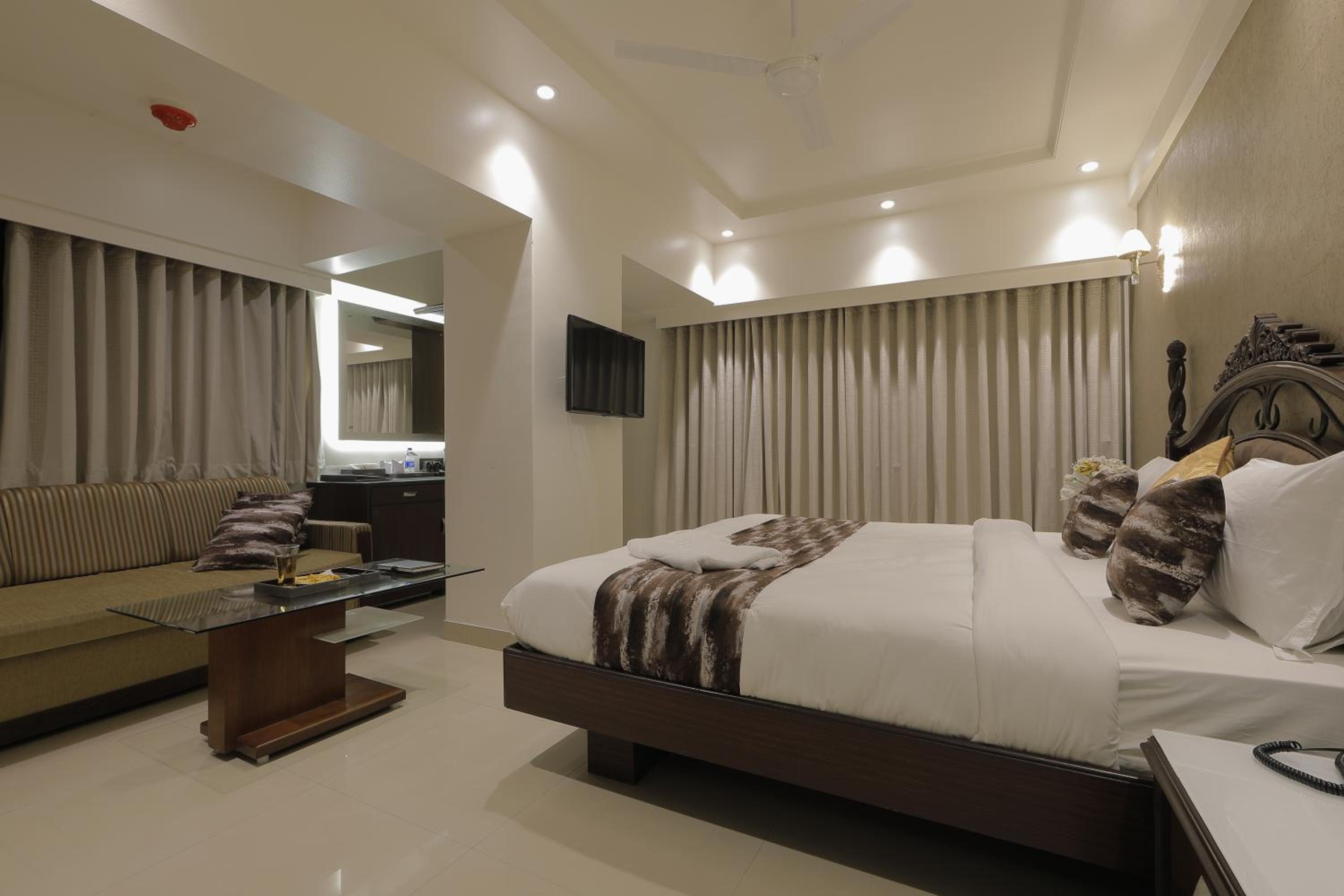 Platinum Room - Photo 1