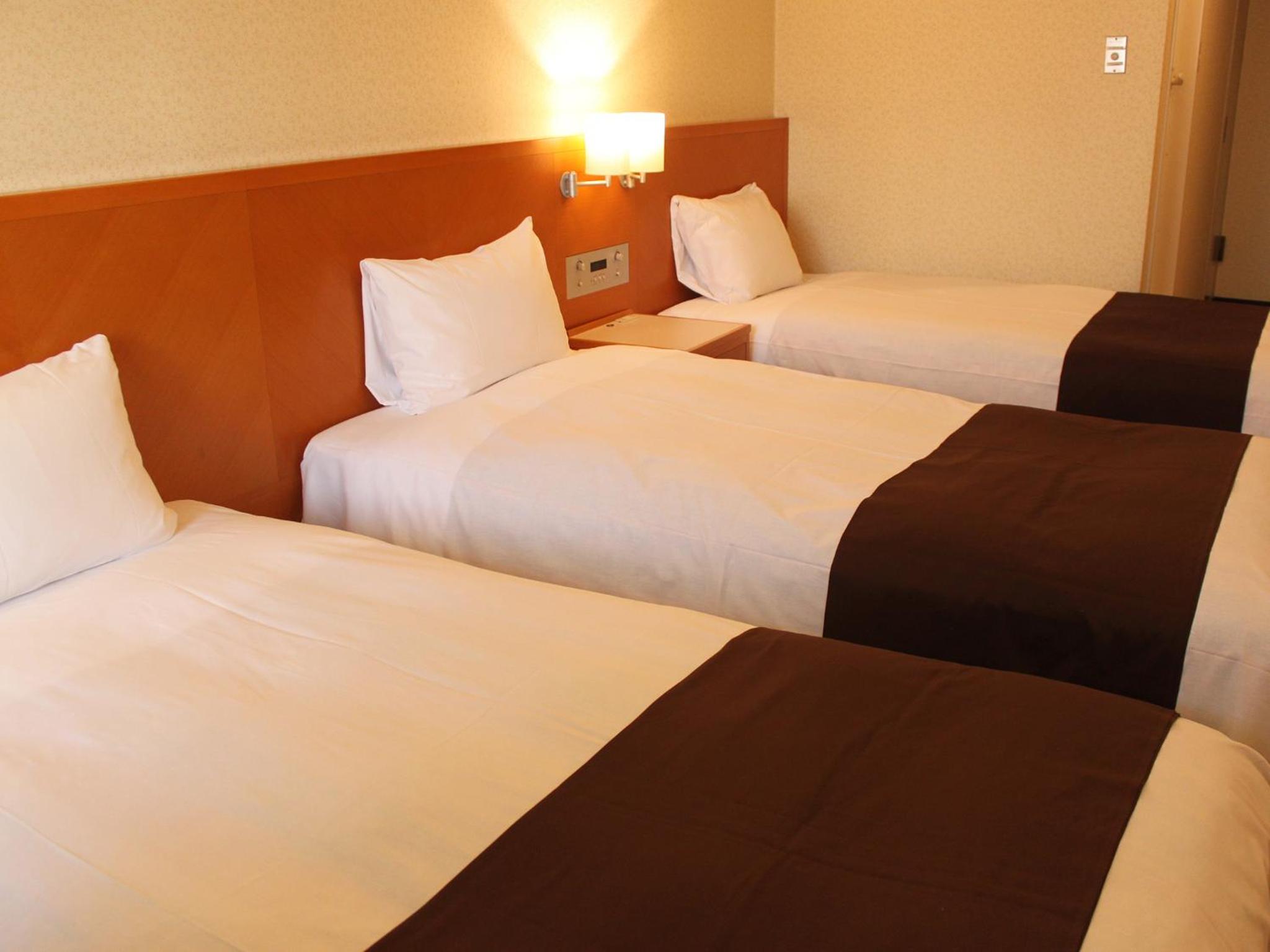 Triple Room - Non-Smoking - Photo 2