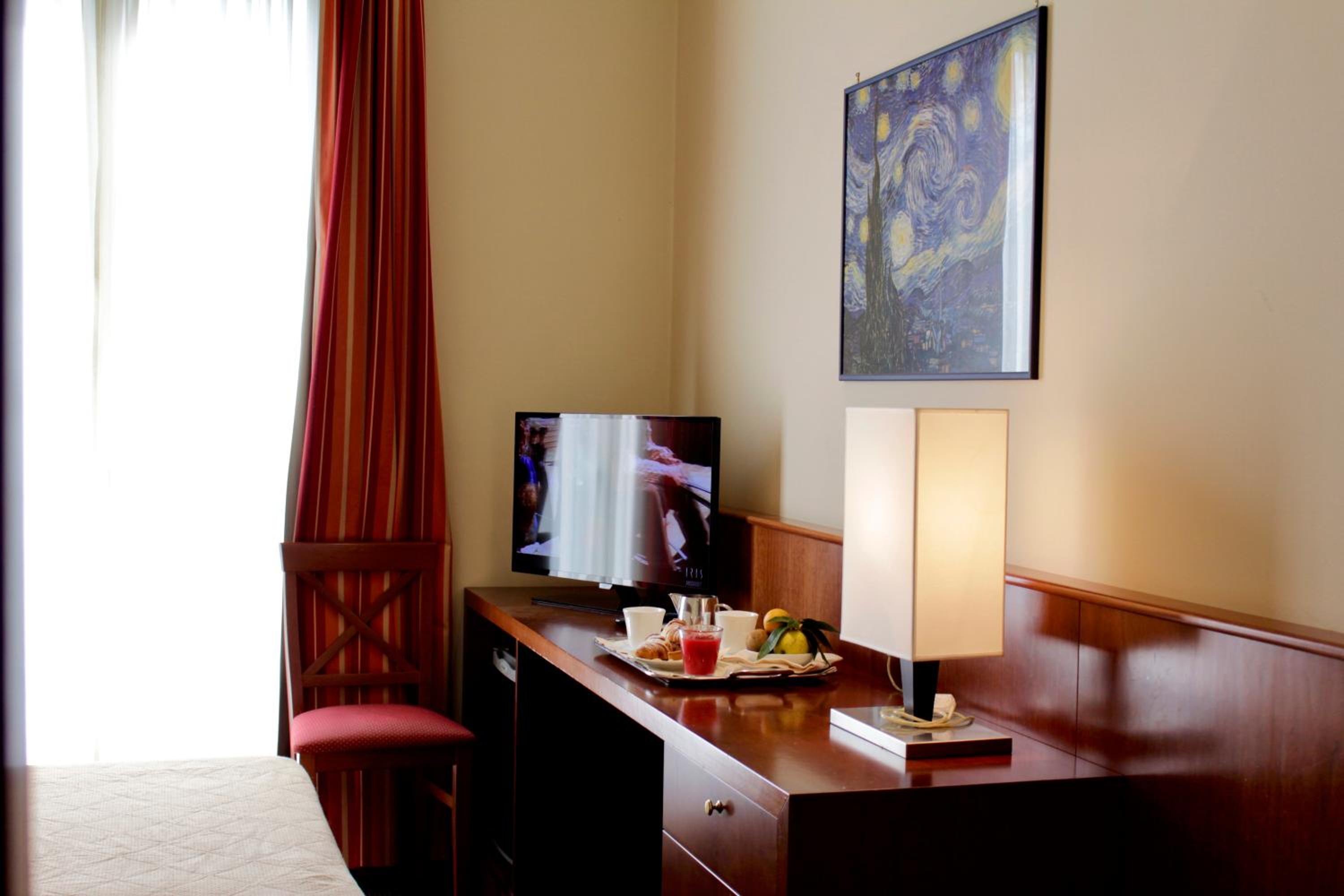 Double Room - Photo 5