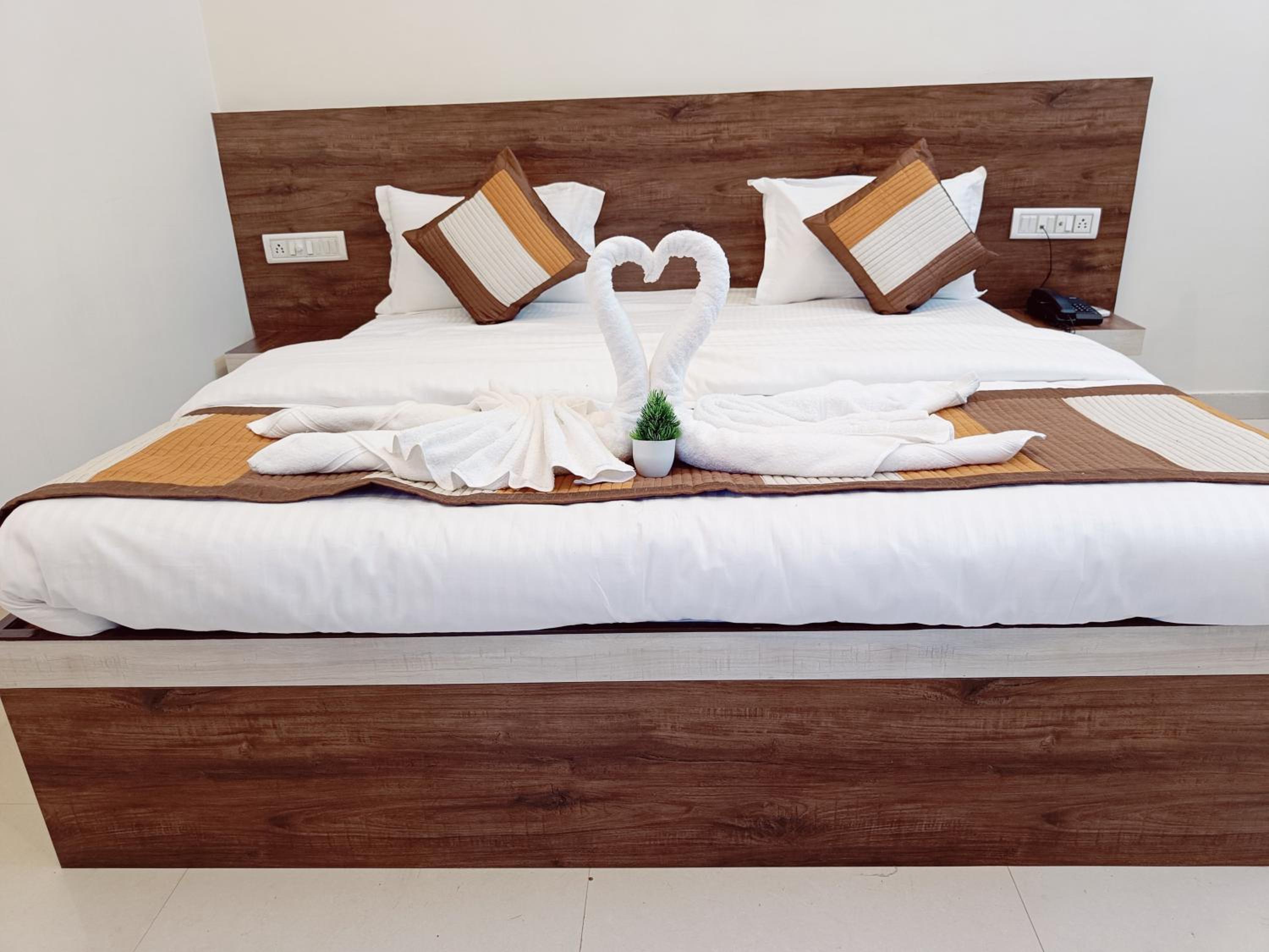 Deluxe Double Room - Photo 14