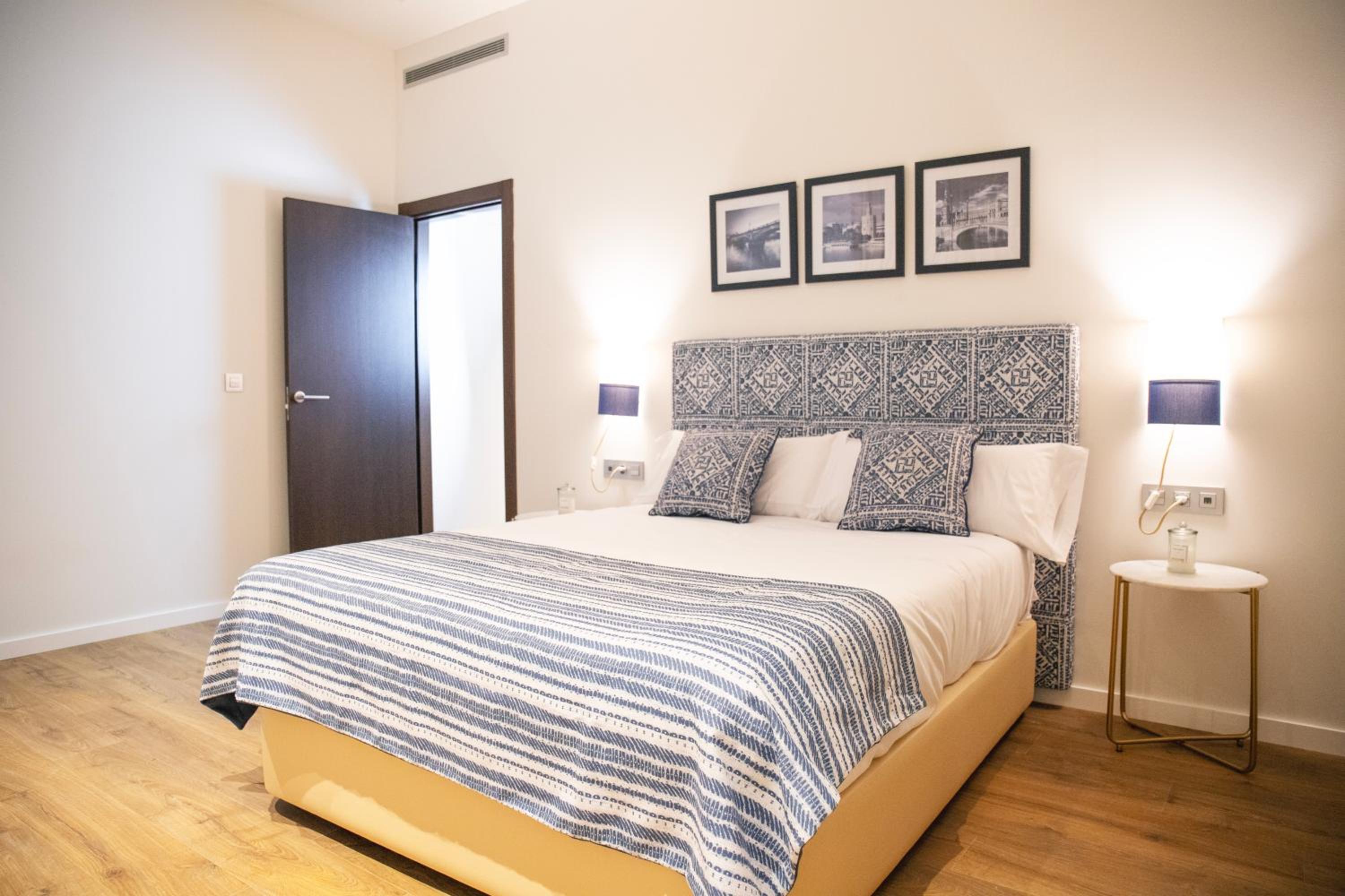 Superior Apartment - Photo 17