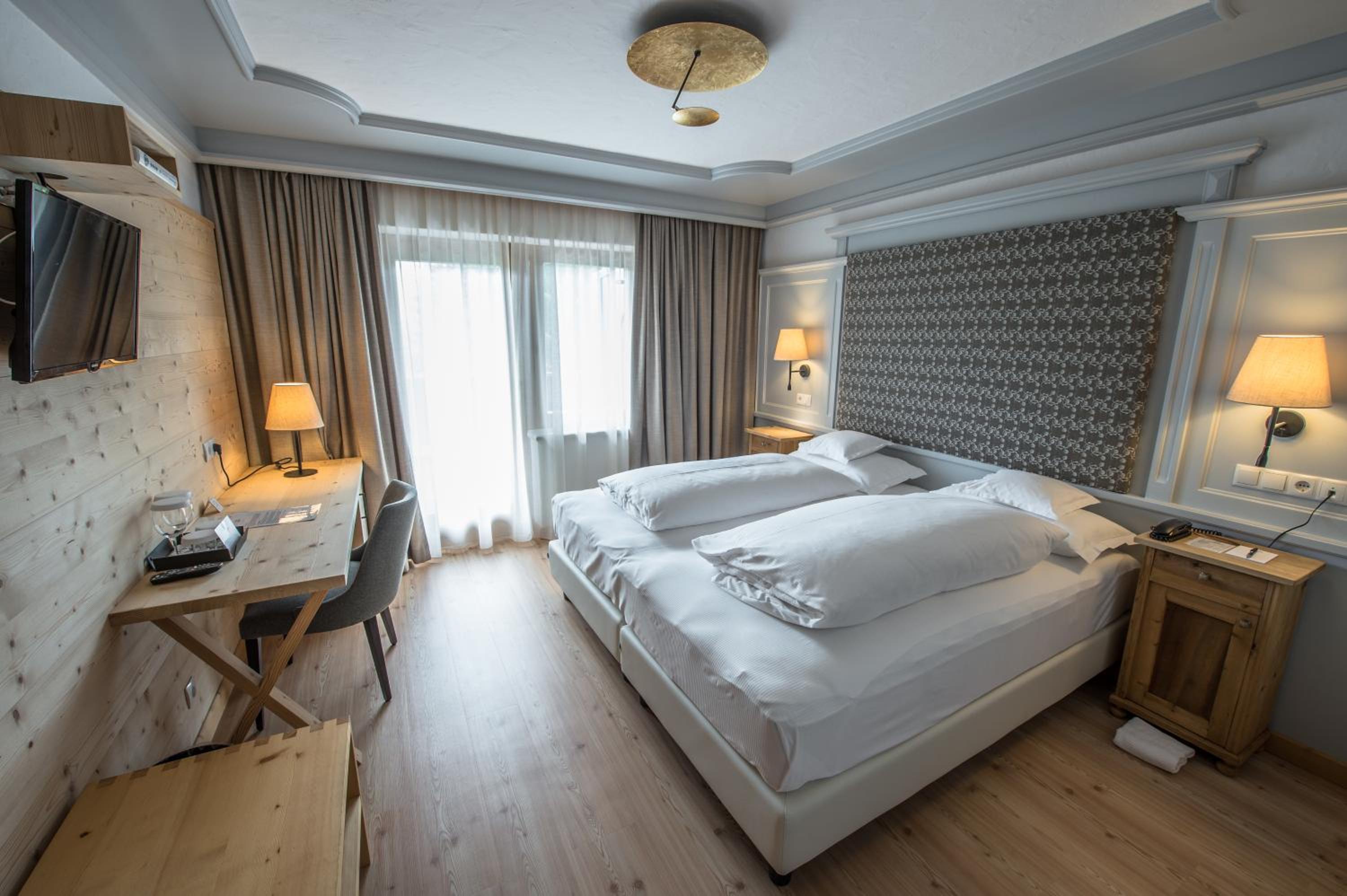 Standard Double or Twin Room - Photo 3