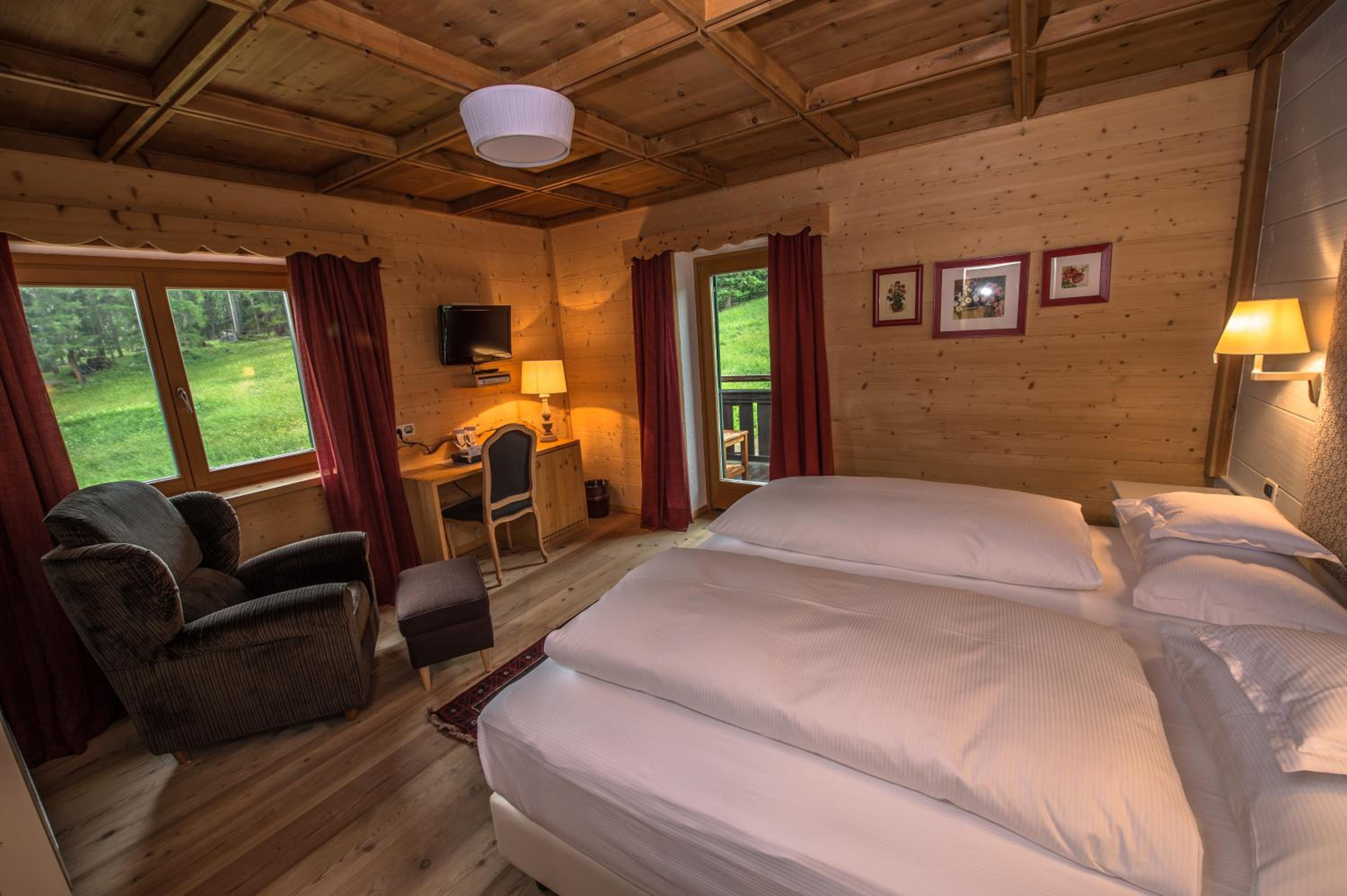 Standard Double or Twin Room - Photo 4