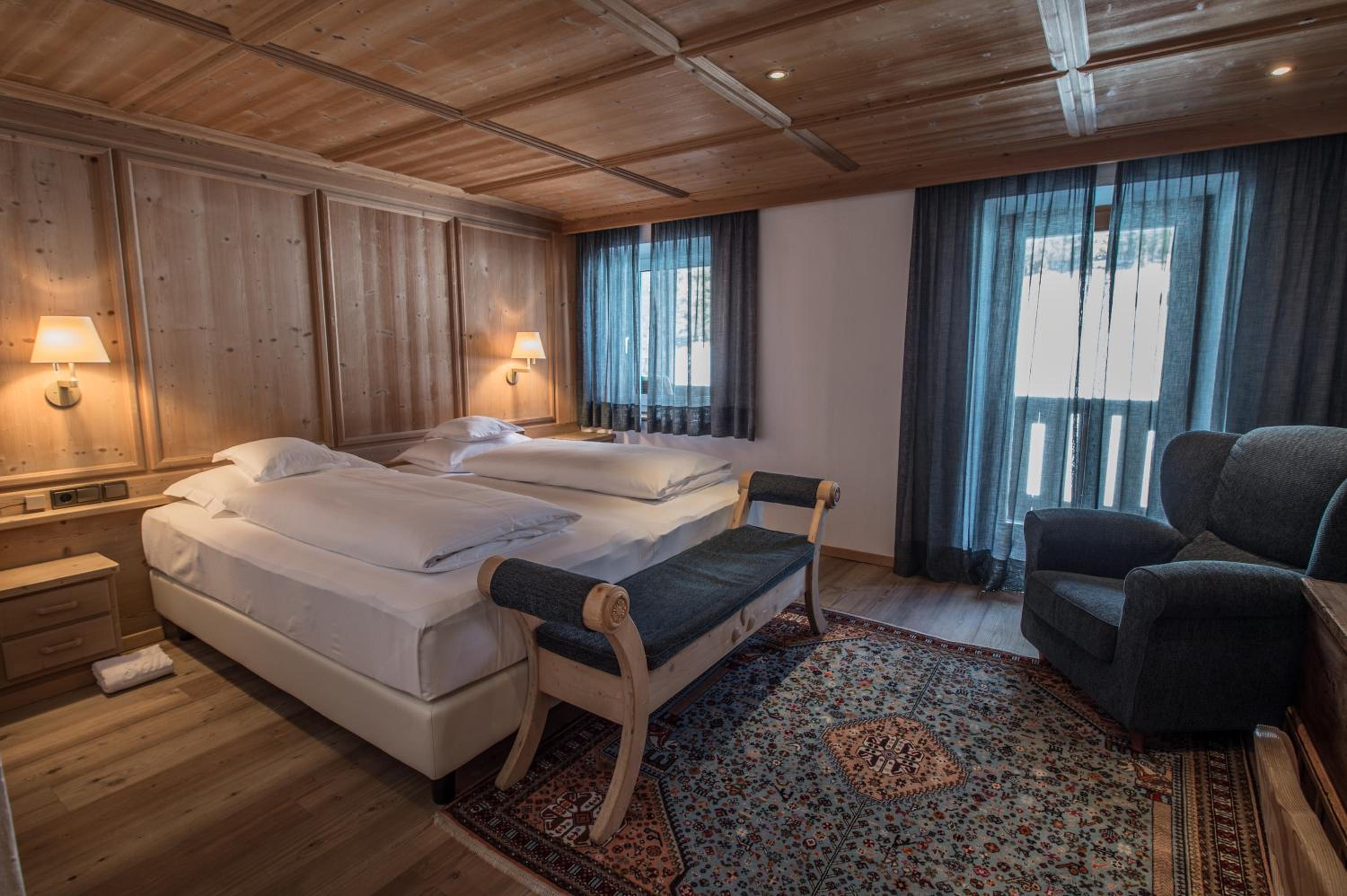Standard Double or Twin Room - Photo 7