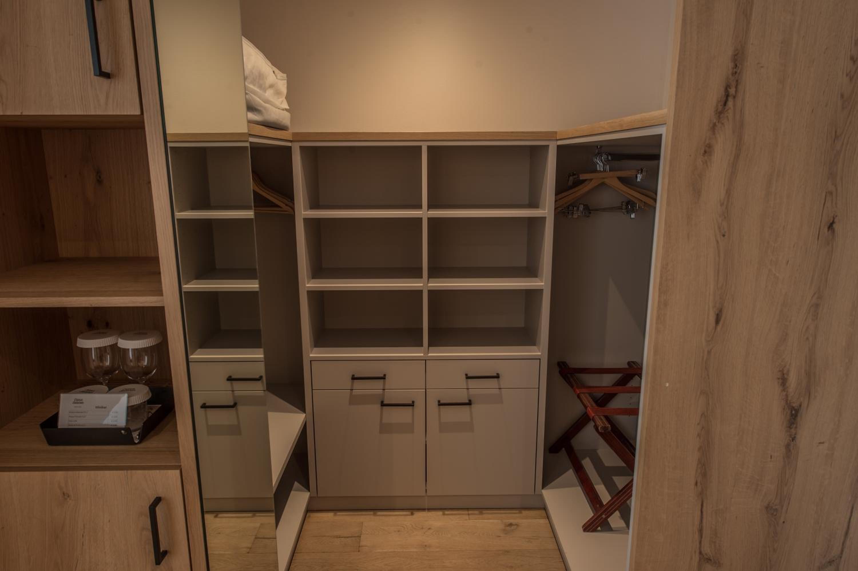 Superior Double or Twin Room - Photo 6