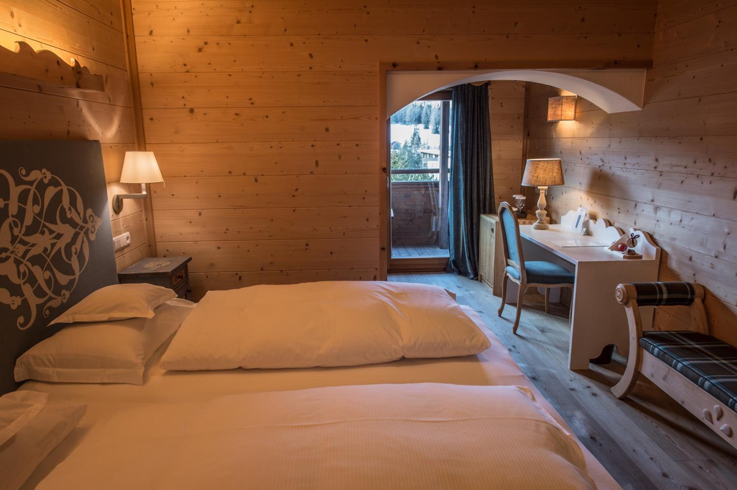 Superior Double or Twin Room - Photo 9