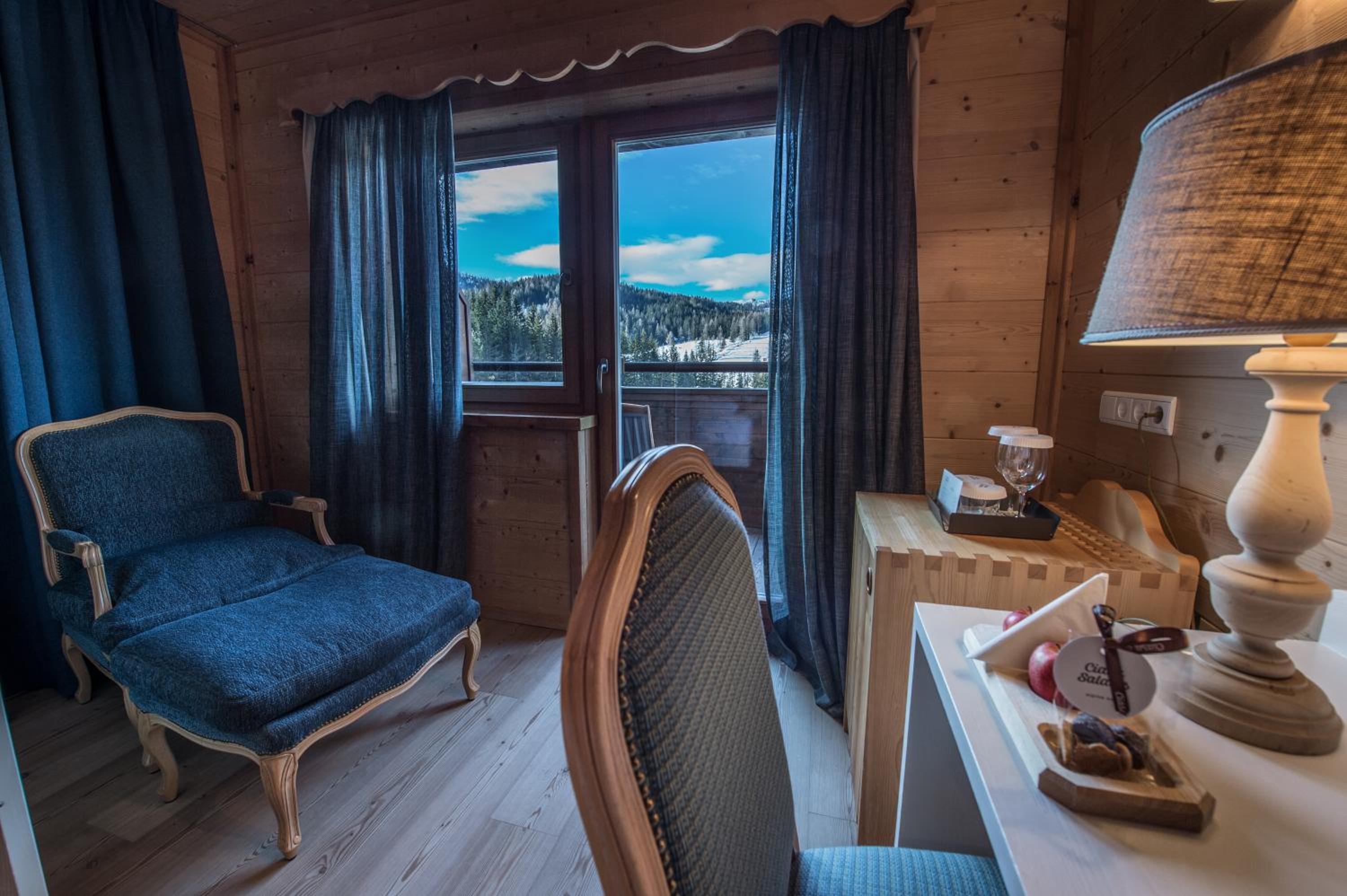 Superior Double or Twin Room - Photo 7