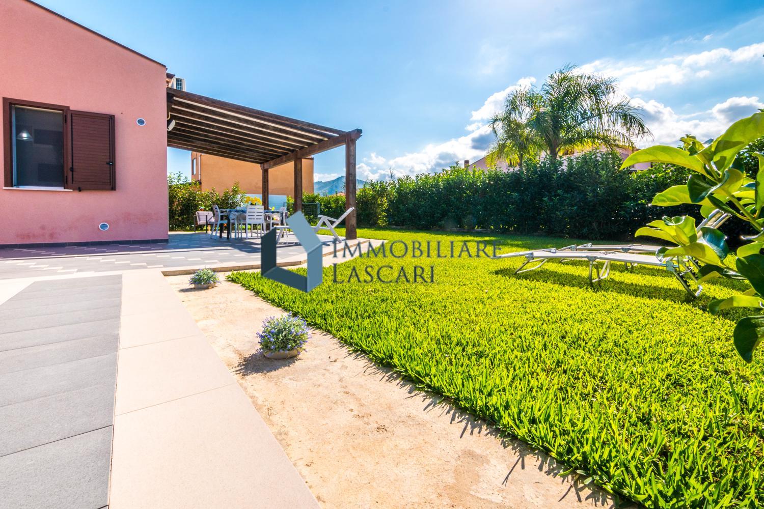 Villa photo 2