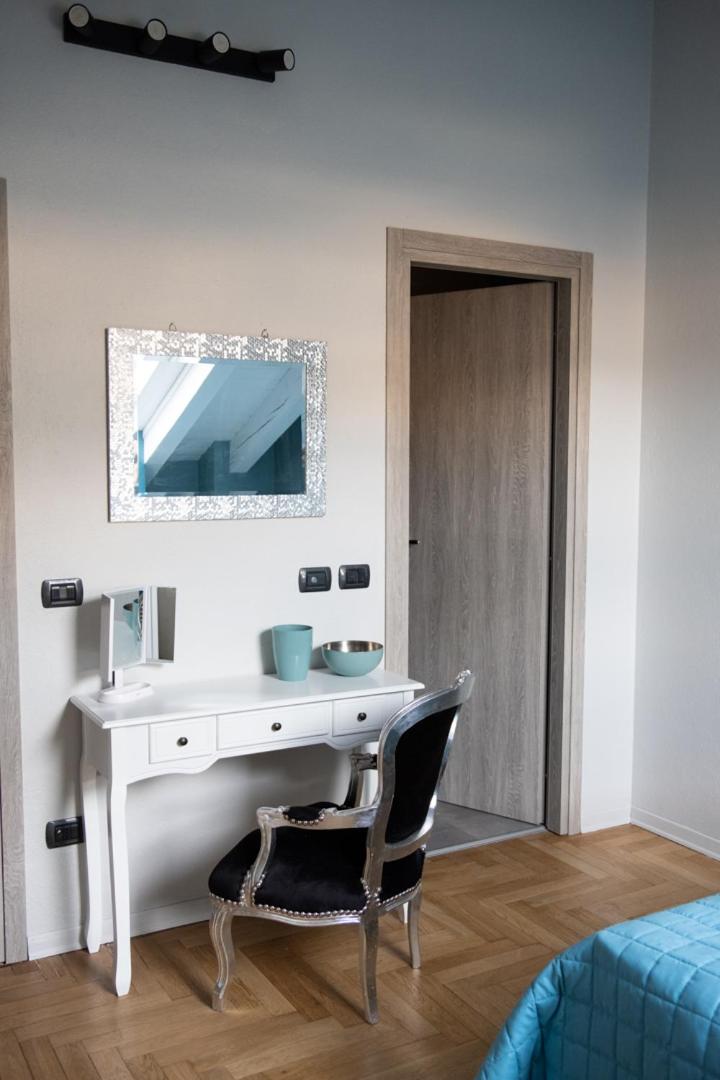 Two-Bedroom Apartment with Mountain View photo 3