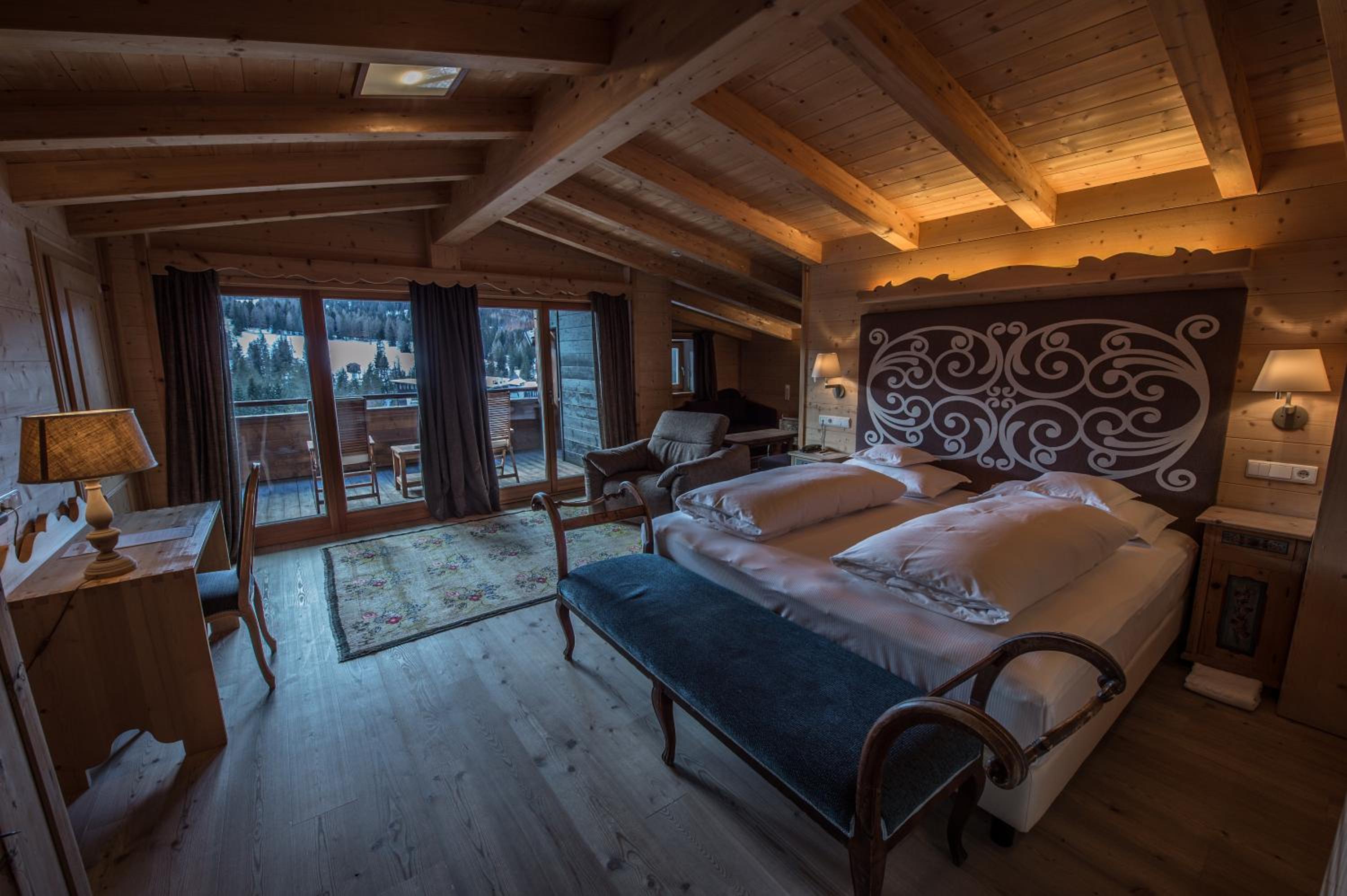 Luxury Suite - Photo 1