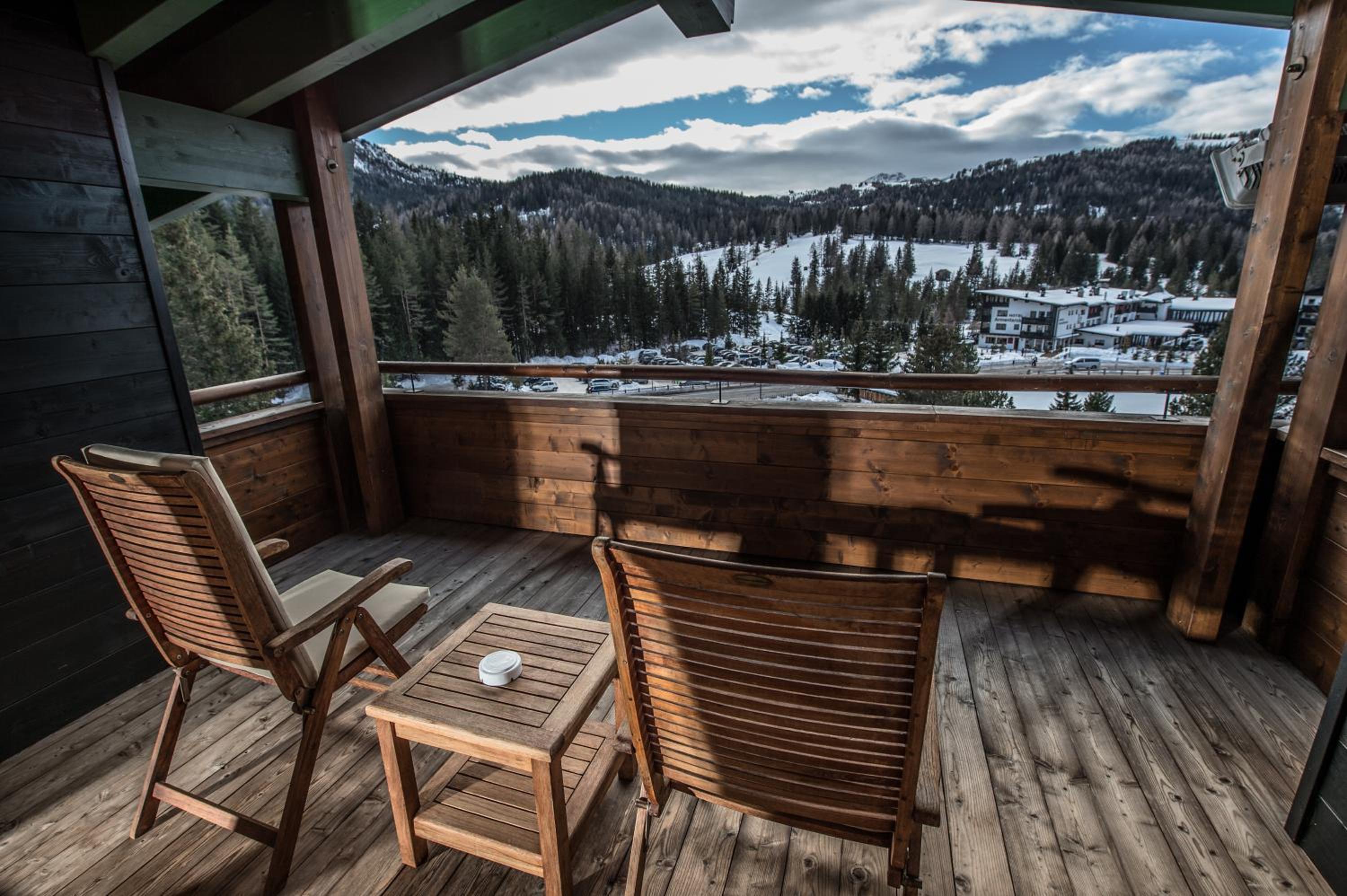 Luxury Suite - Photo 20
