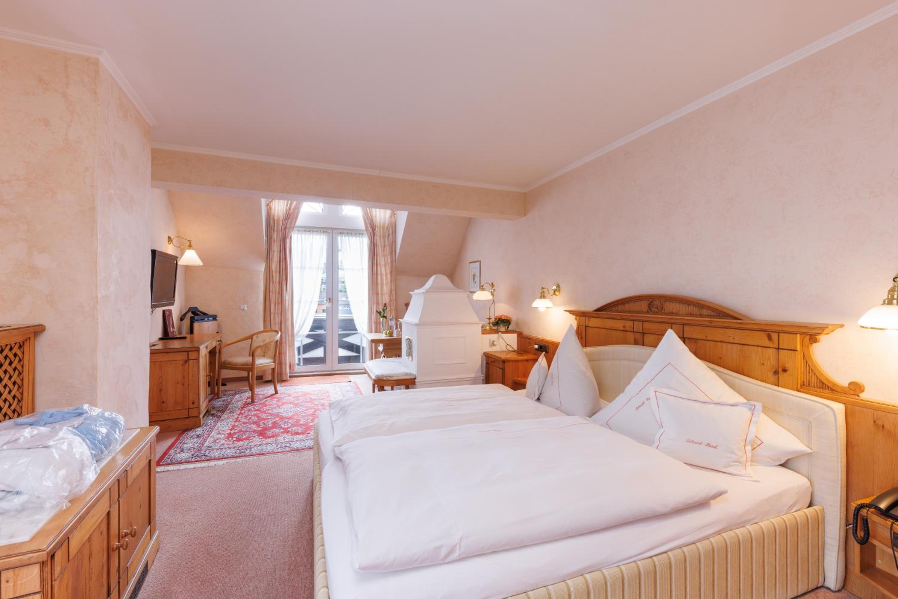 Double or Twin Room - Photo 2