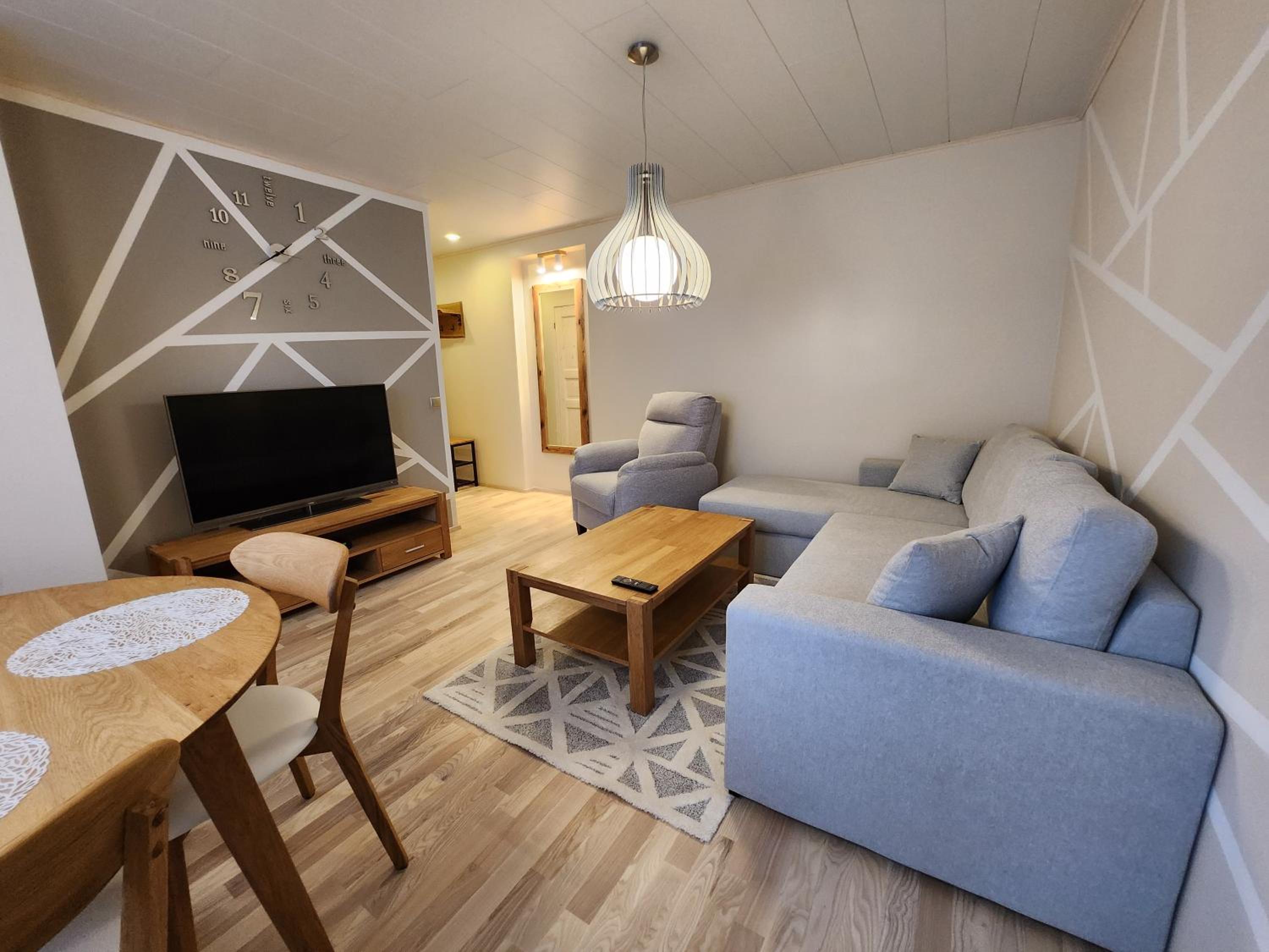 One-Bedroom Apartment - Photo 27