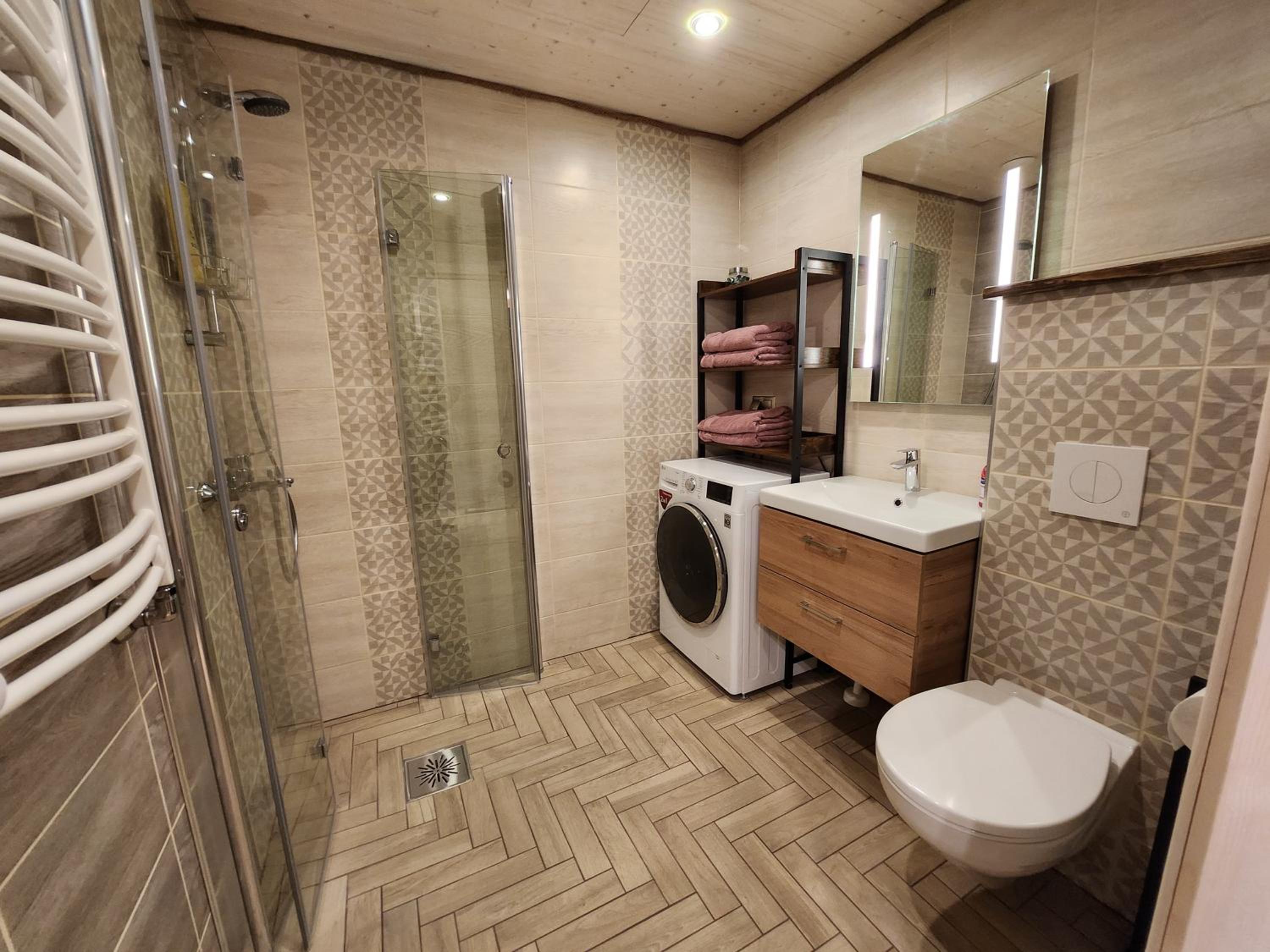 One-Bedroom Apartment - Photo 26