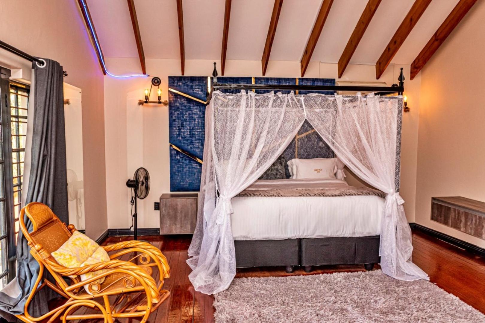 Superior King Room photo 1