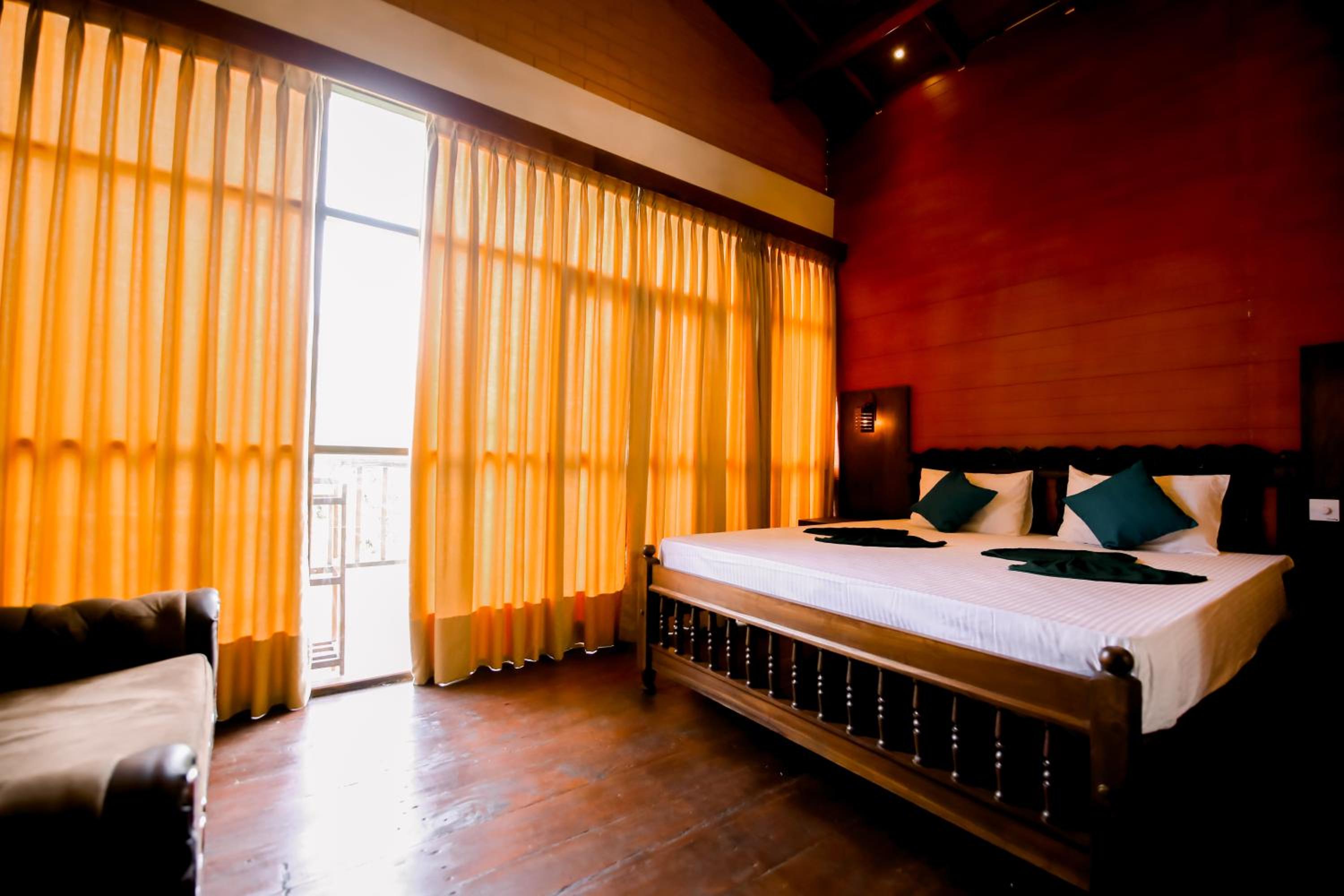 King Room with Garden View