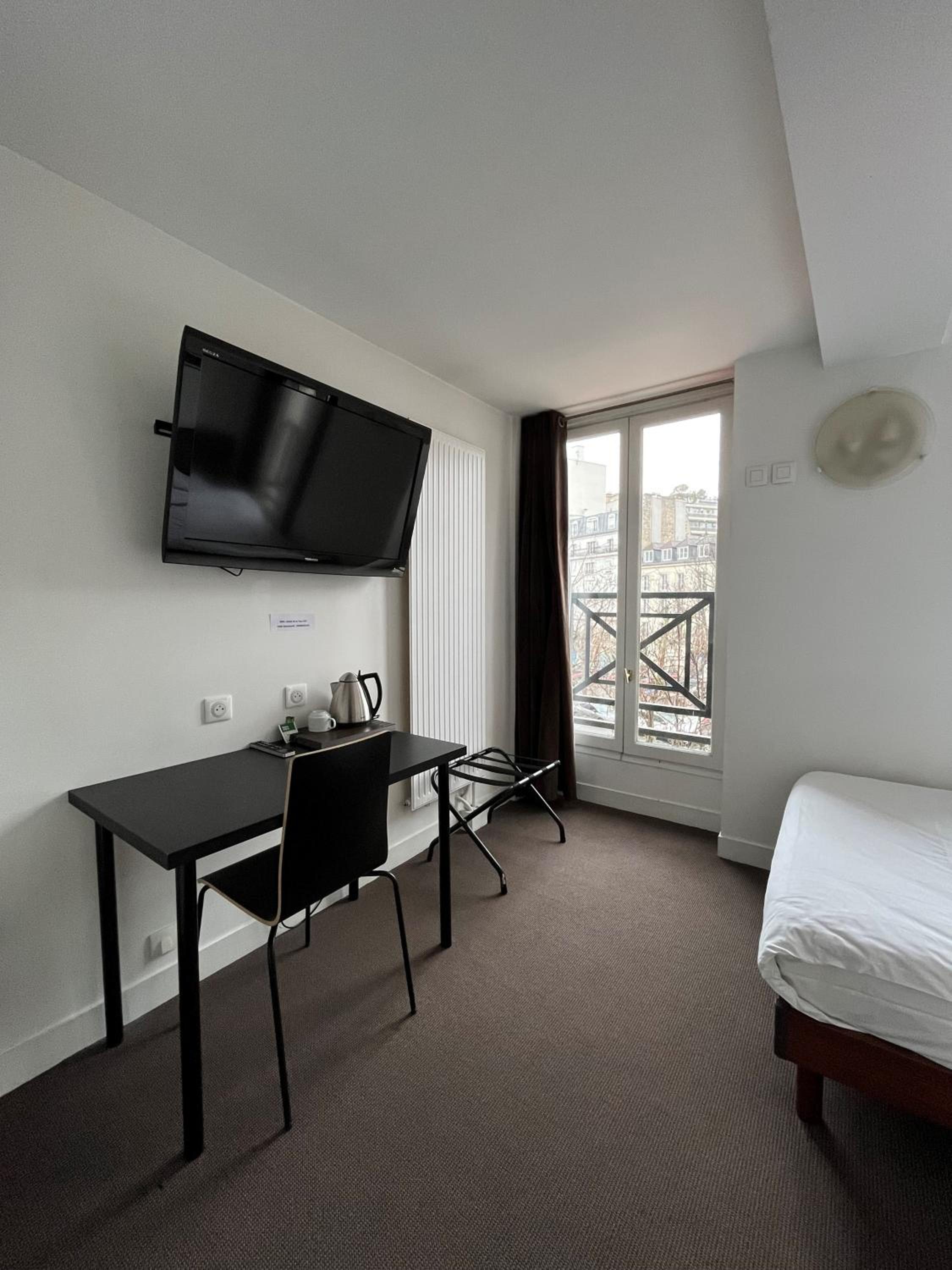 Single Room photo 2