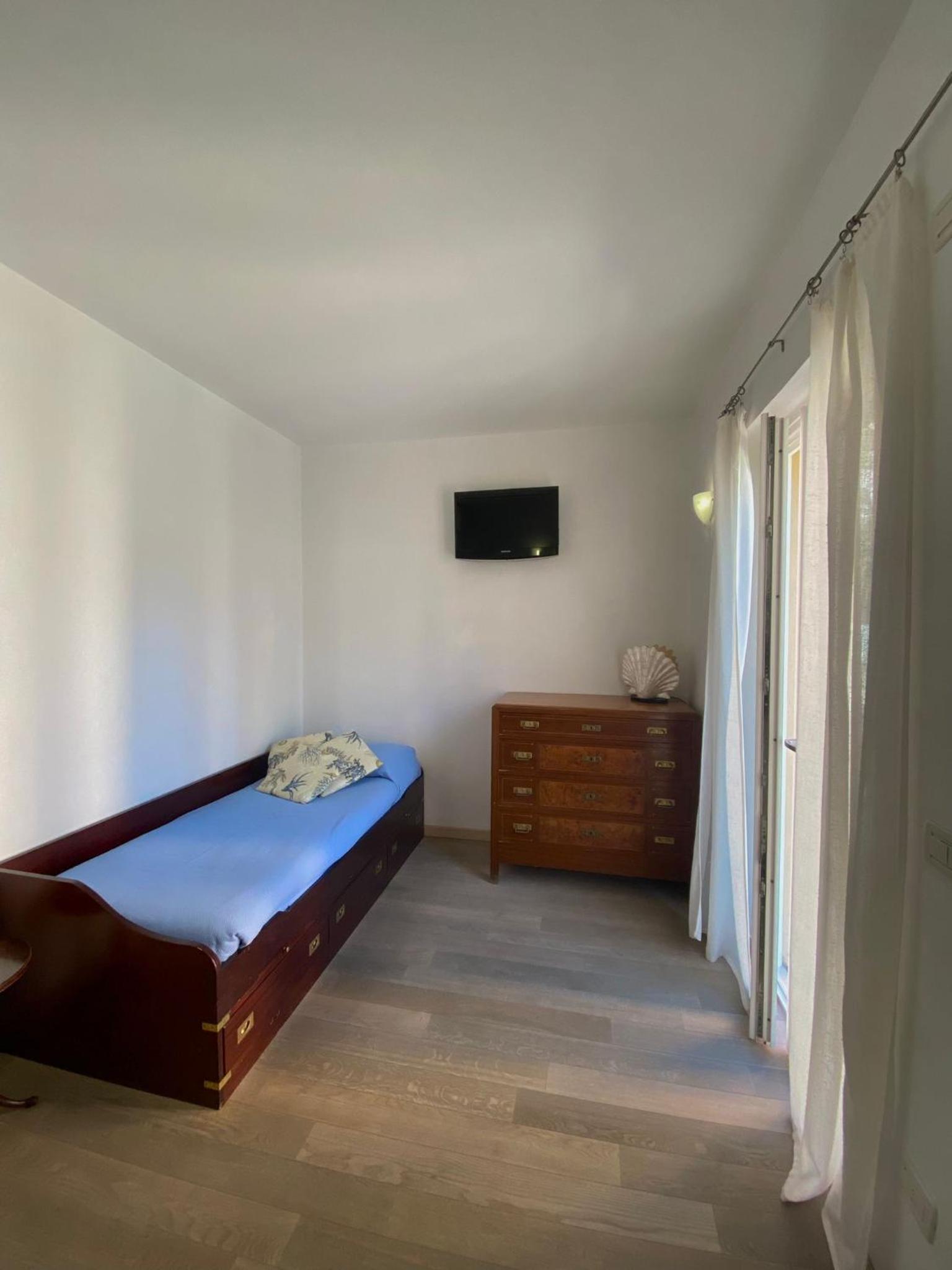 Two-Bedroom Apartment (4 Adults) photo 3