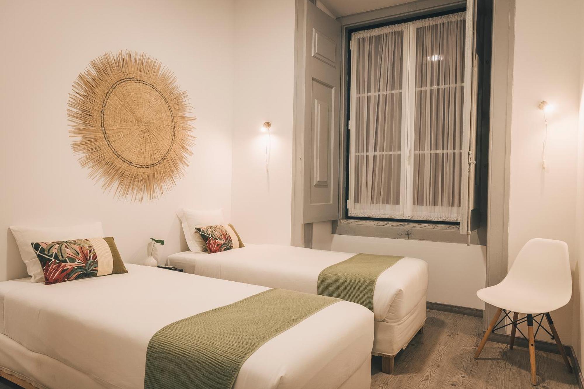 Quadruple Room with Private Bathroom photo 1