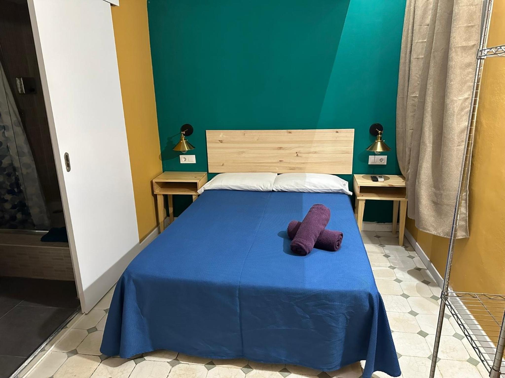 Habitación Doble con Baño Privado