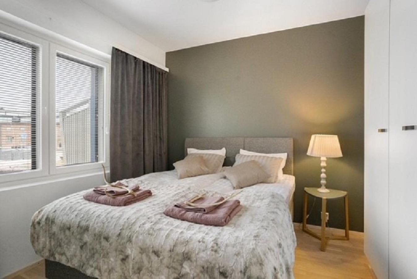 One-Bedroom Apartment - Photo 11