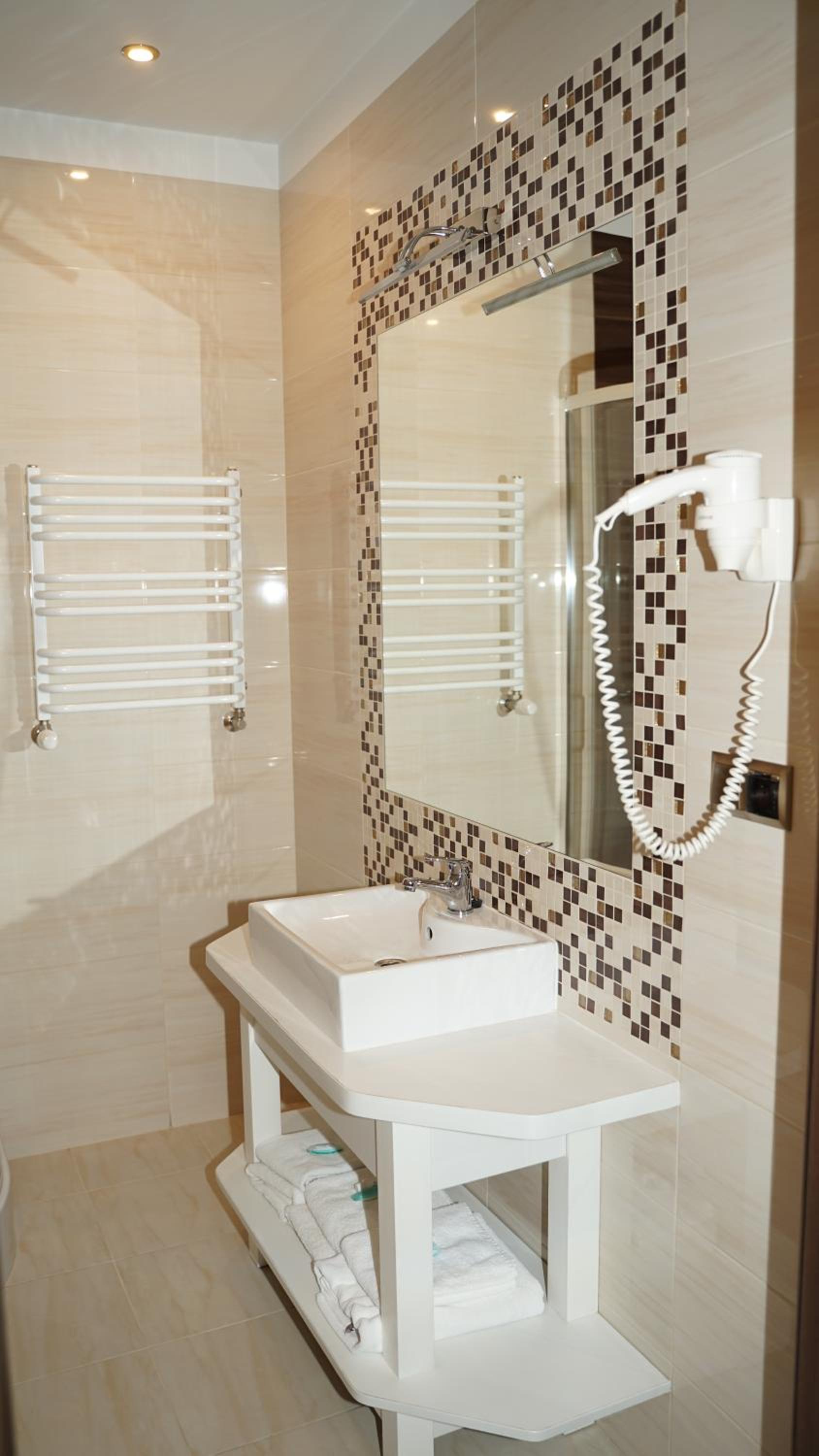 Triple Room - Photo 2