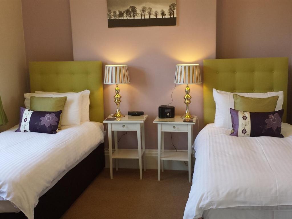 Double or Twin Room photo 2
