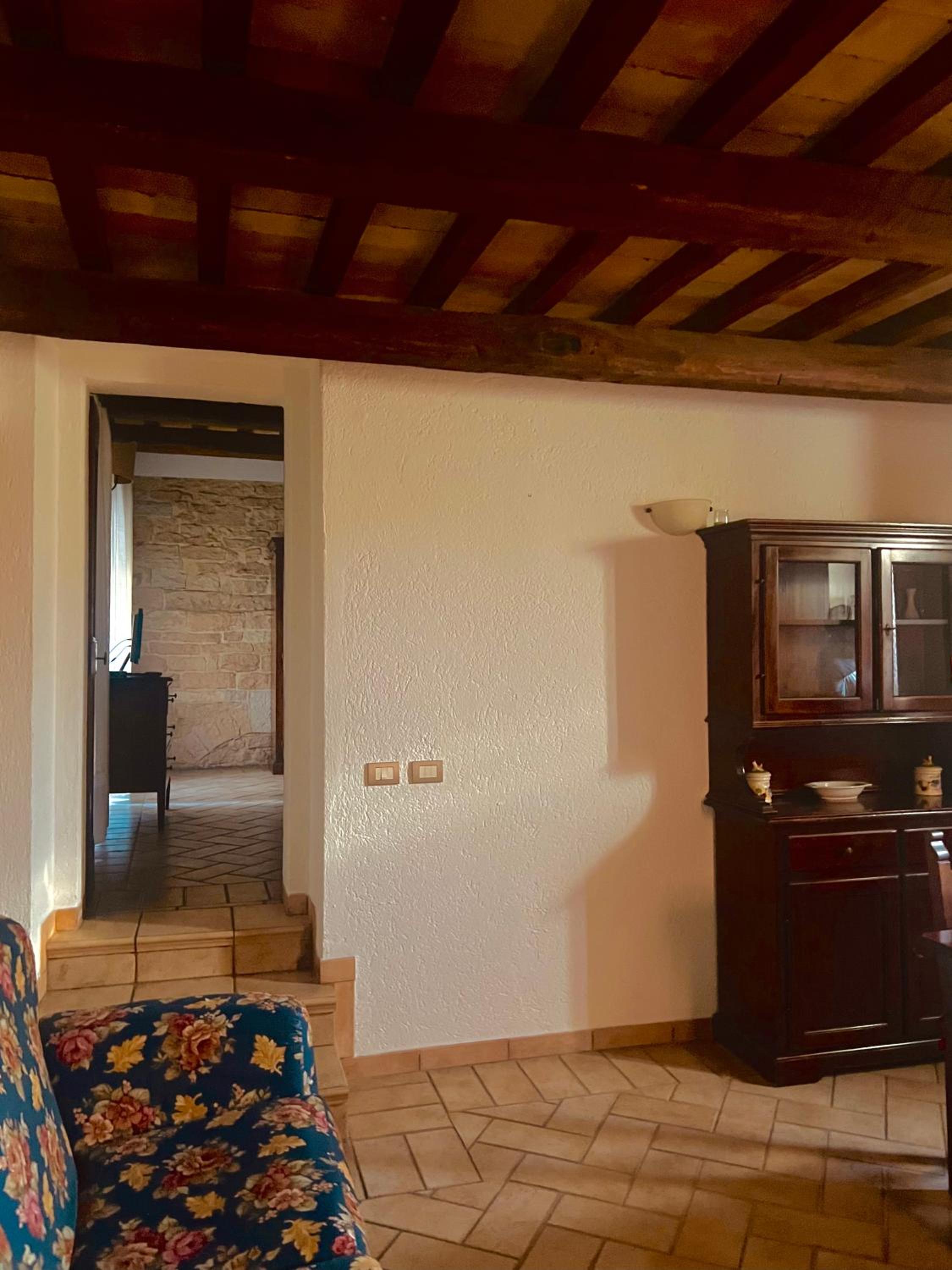 One-Bedroom Apartment - Photo 1