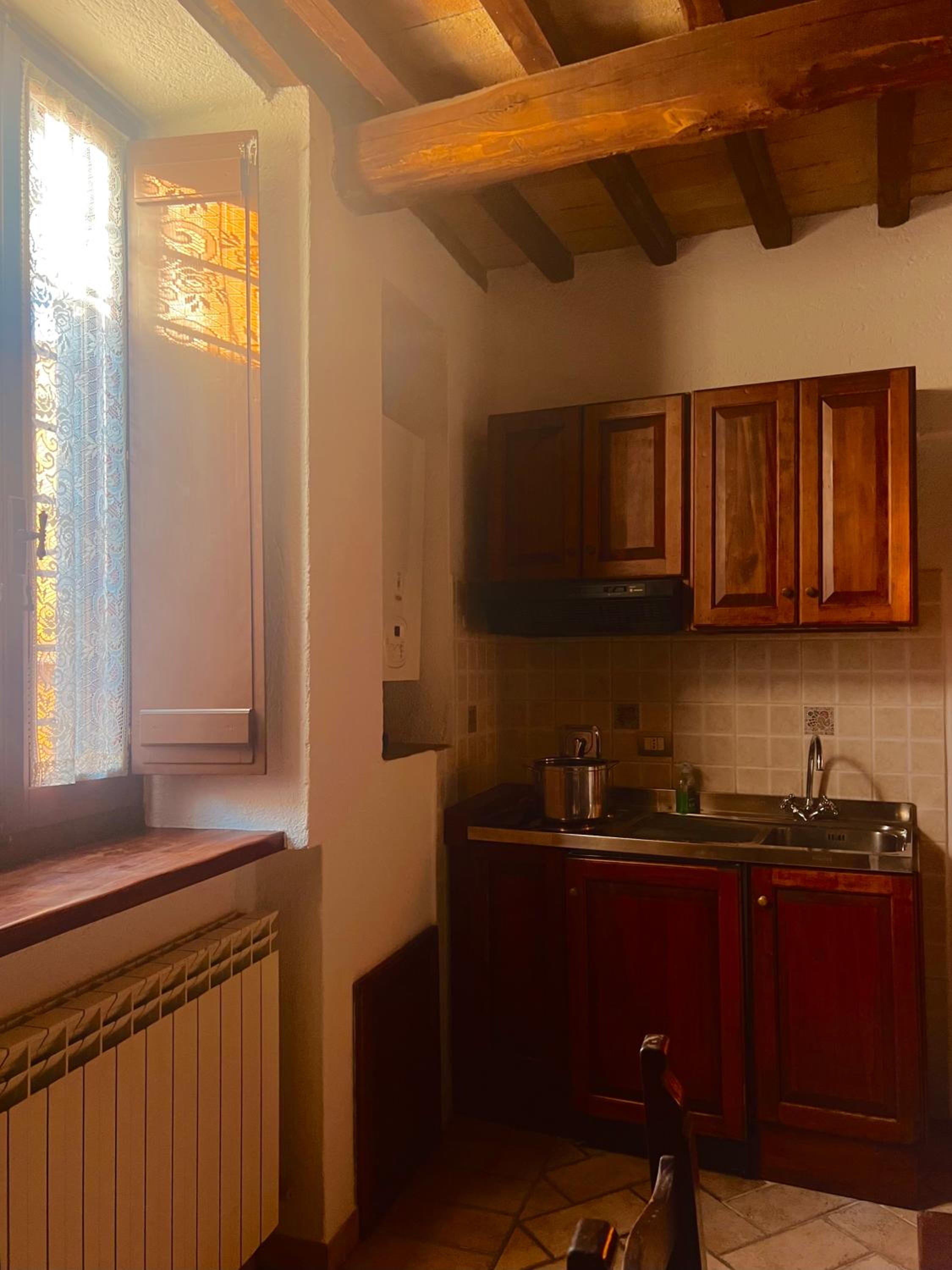One-Bedroom Apartment - Photo 3