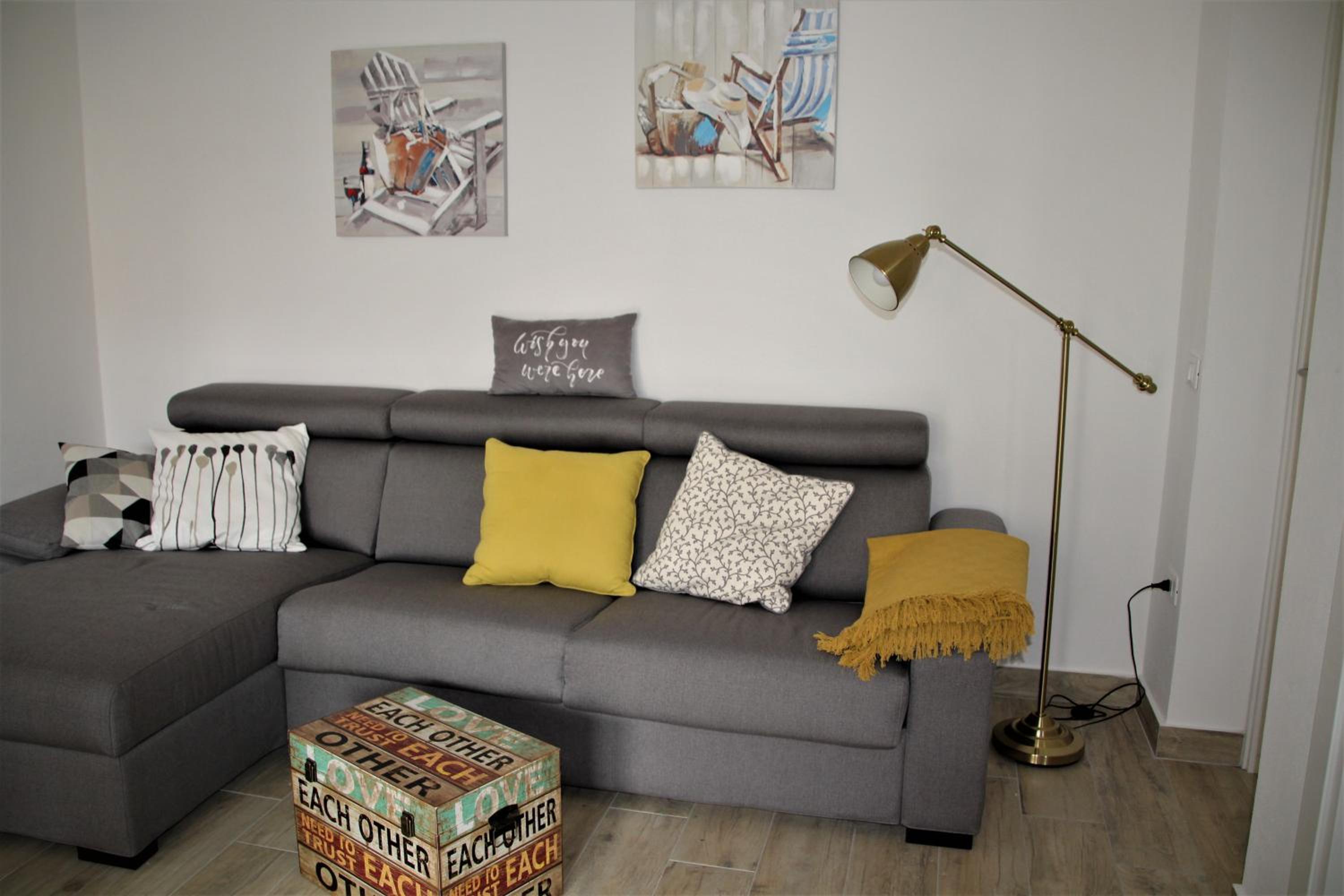 One-Bedroom Apartment photo 3