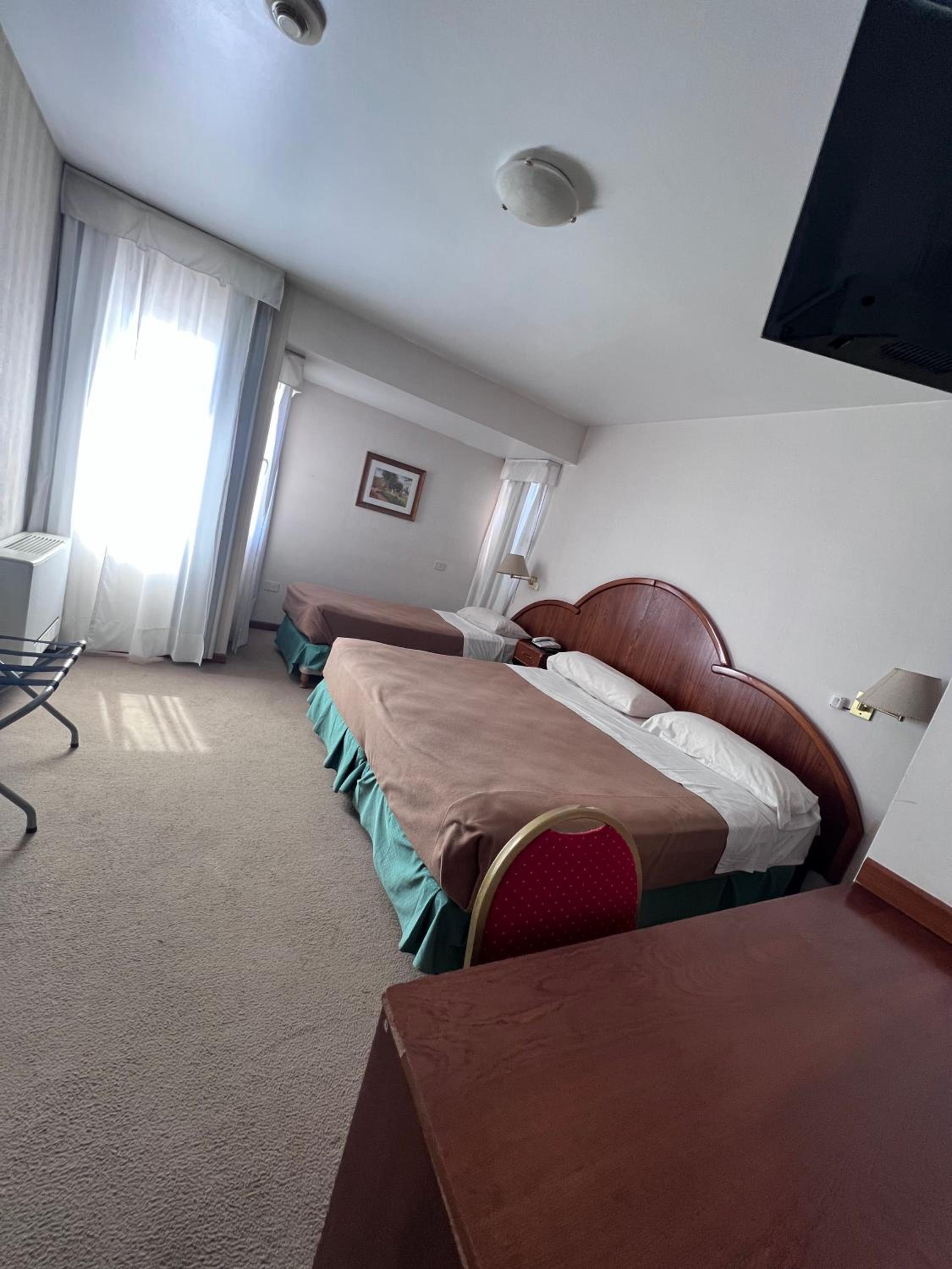 Superior Triple Room photo 2