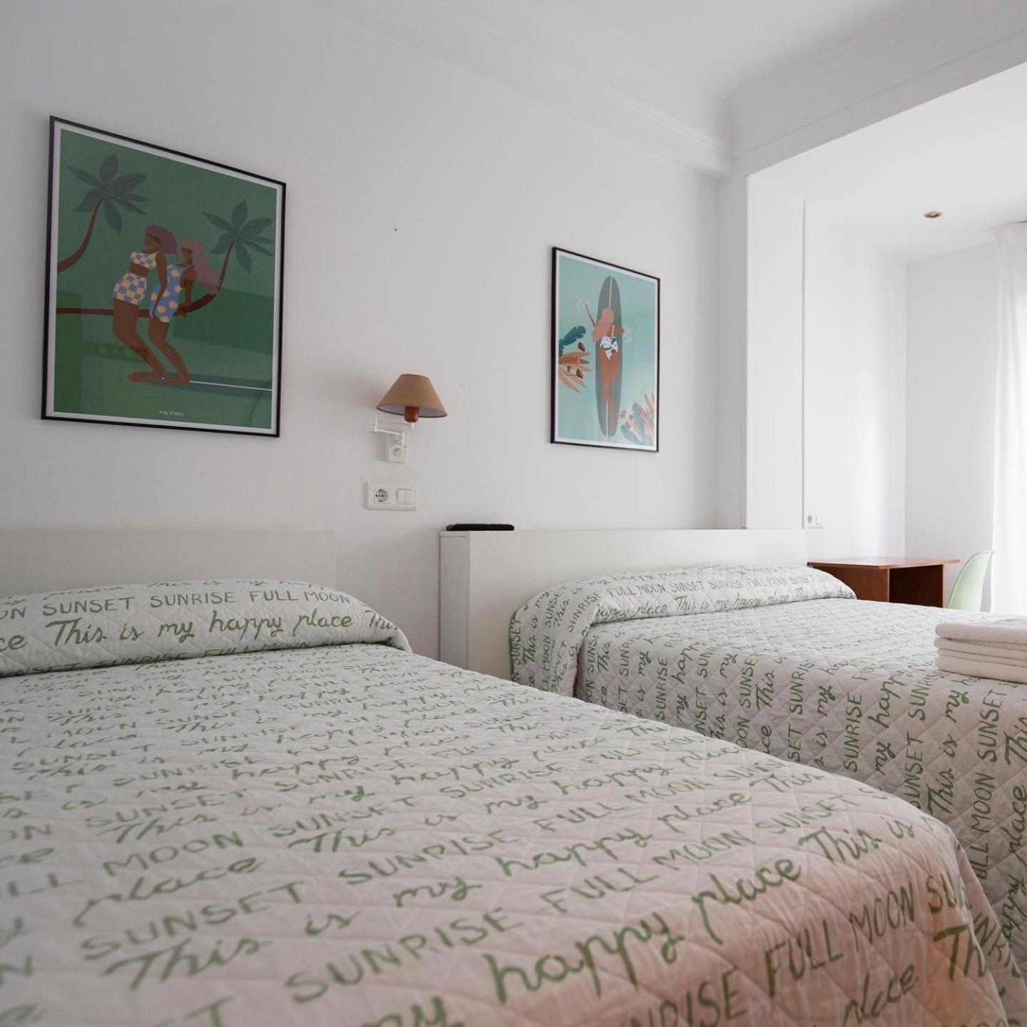 Habitación Triple Básica con Baño Compartido