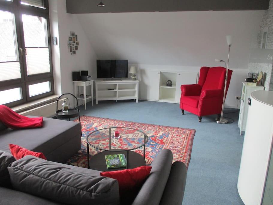 One-Bedroom Apartment photo 1