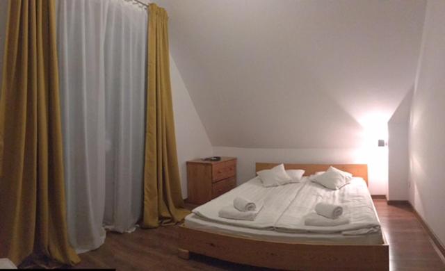 Apartment with Mountain View photo 3