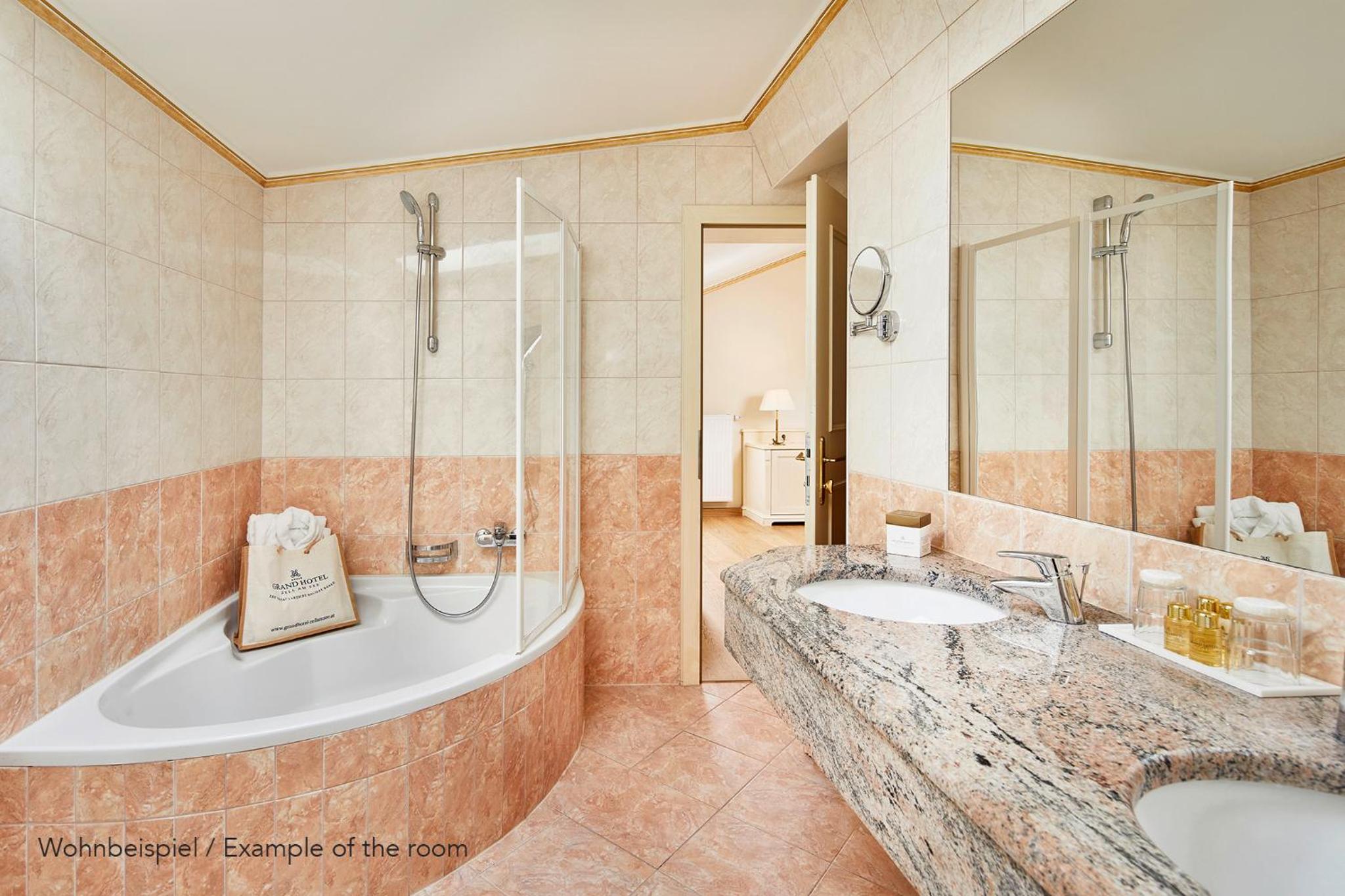 Superior Double Room with Balcony - Photo 4