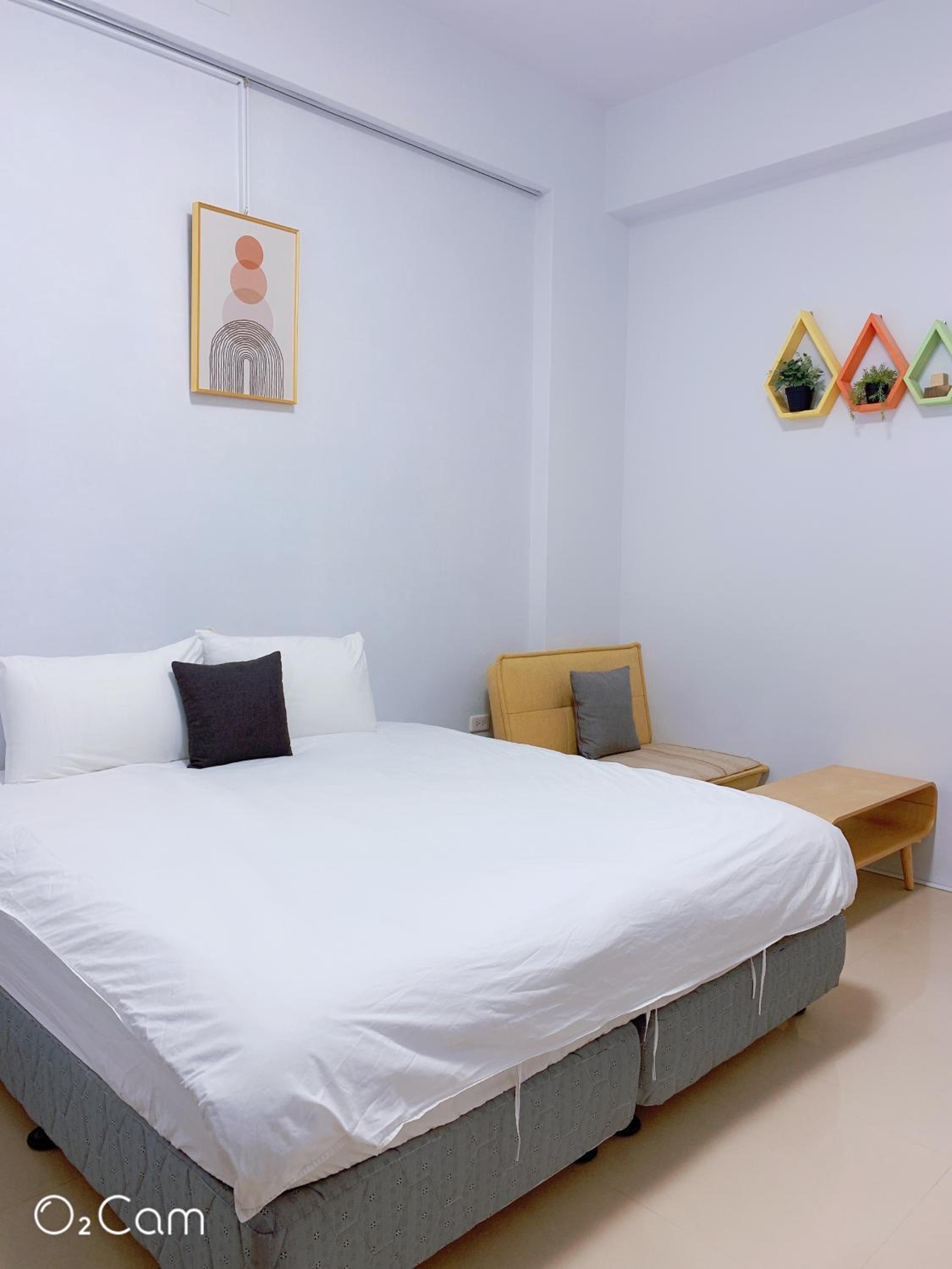 Standard Queen Room - No windows photo 1