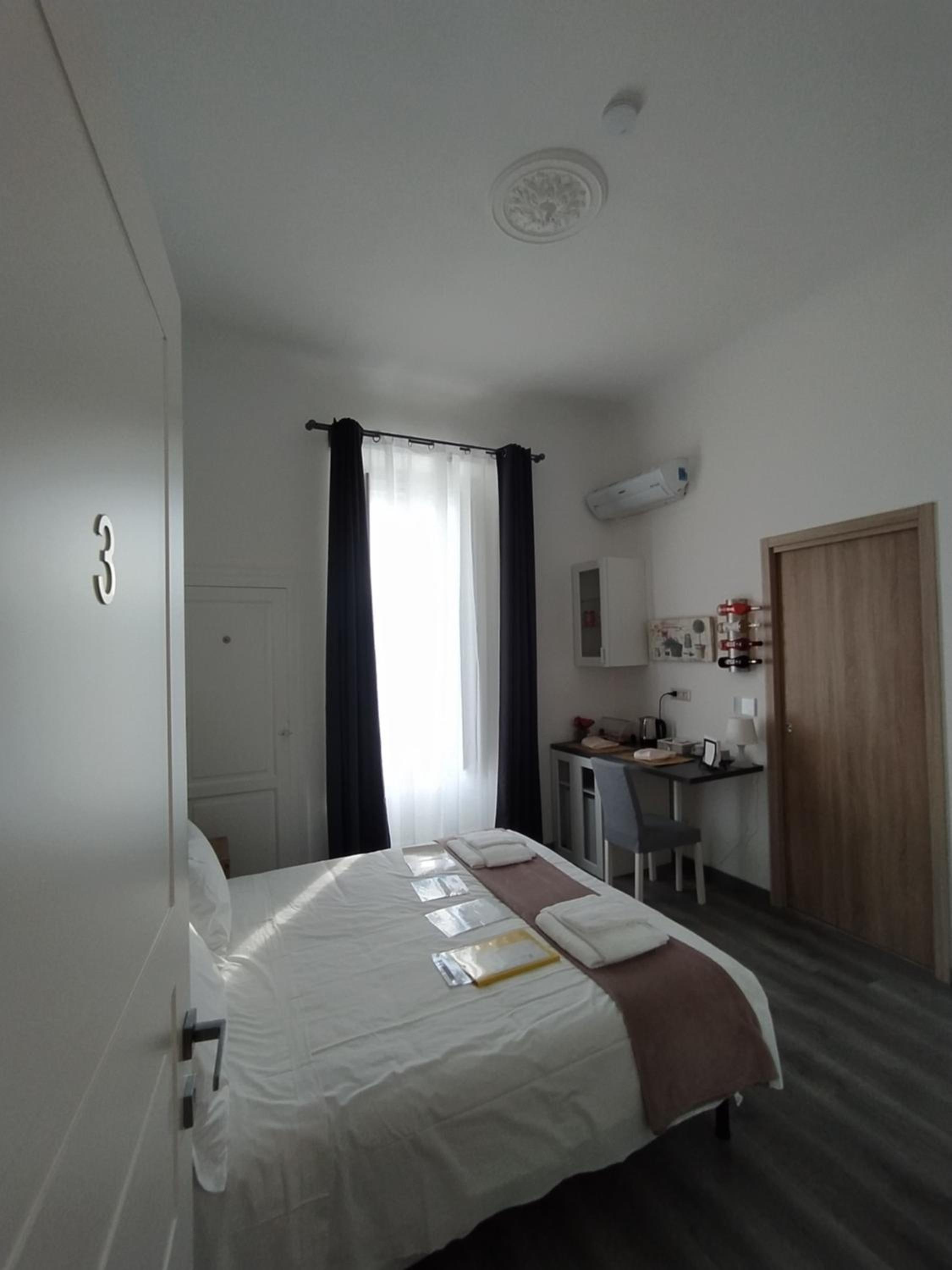 Standard Double or Twin Room with Balcony photo 1