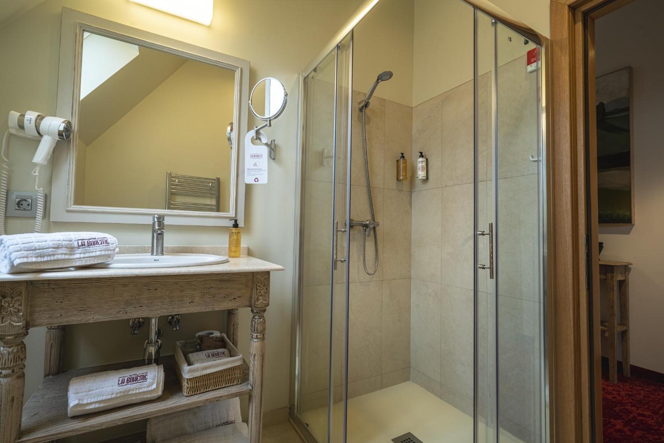 Superior Double Room - Photo 4