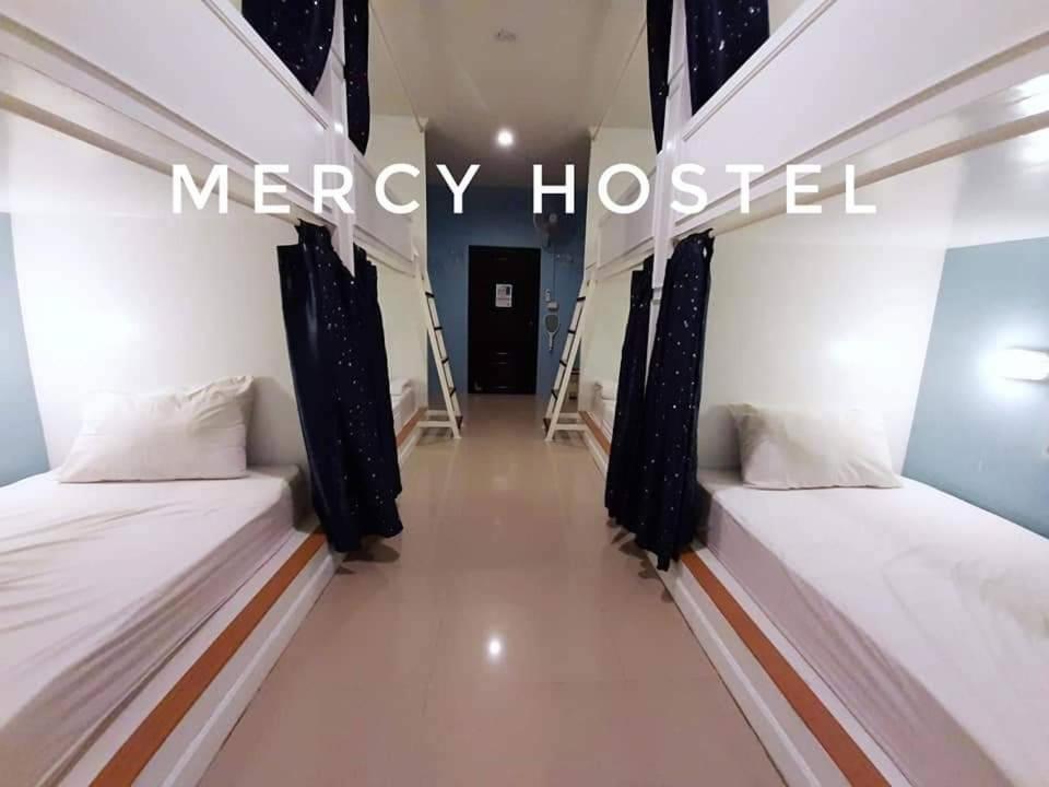 8-Bed Mixed Dormitory Room photo 1