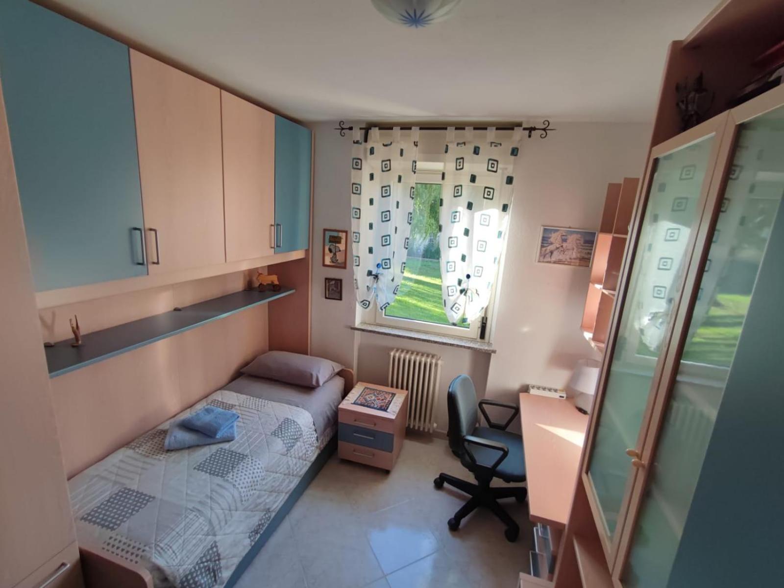 Single Room with Shared Bathroom