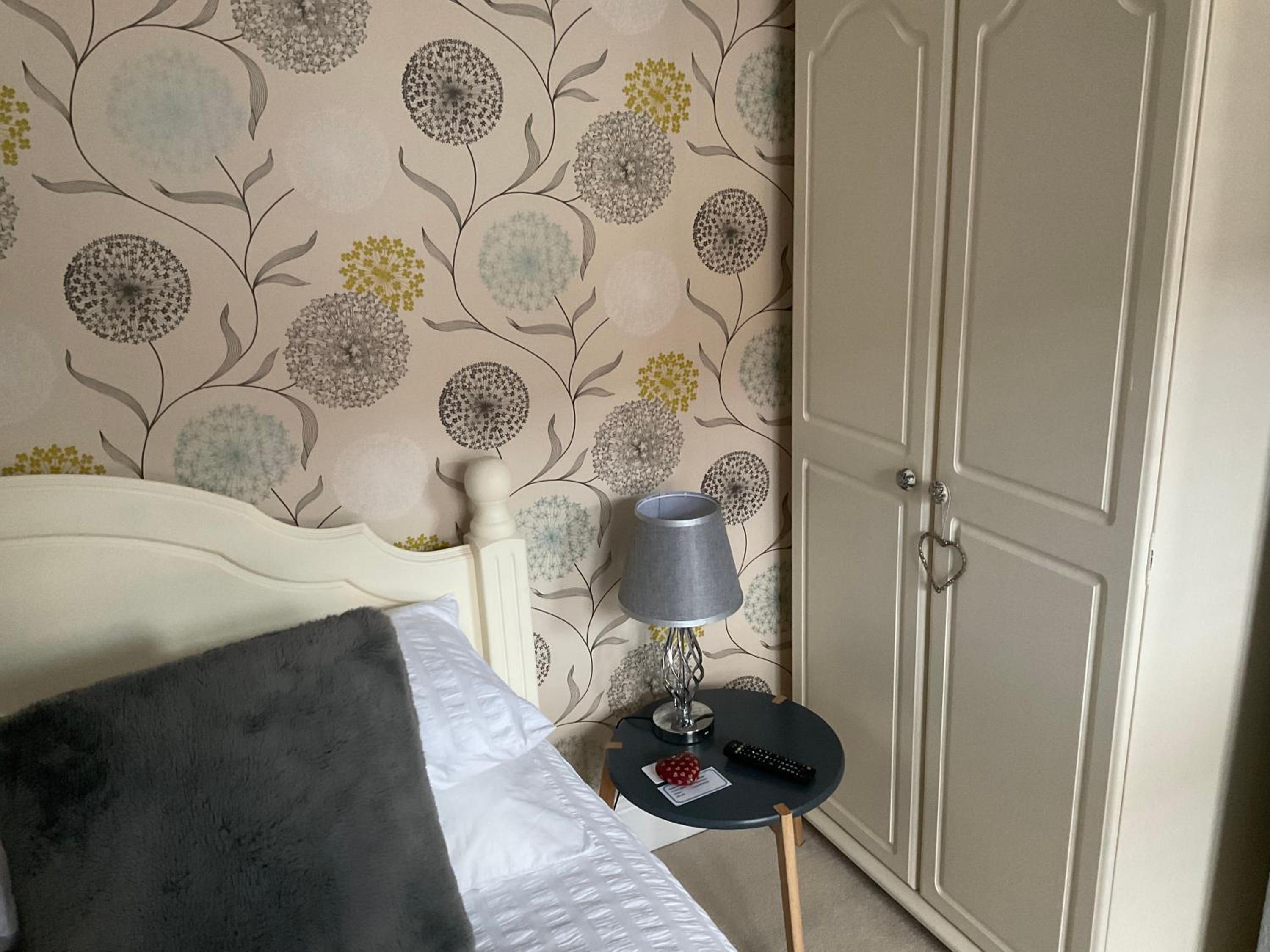 Double Room - Photo 3