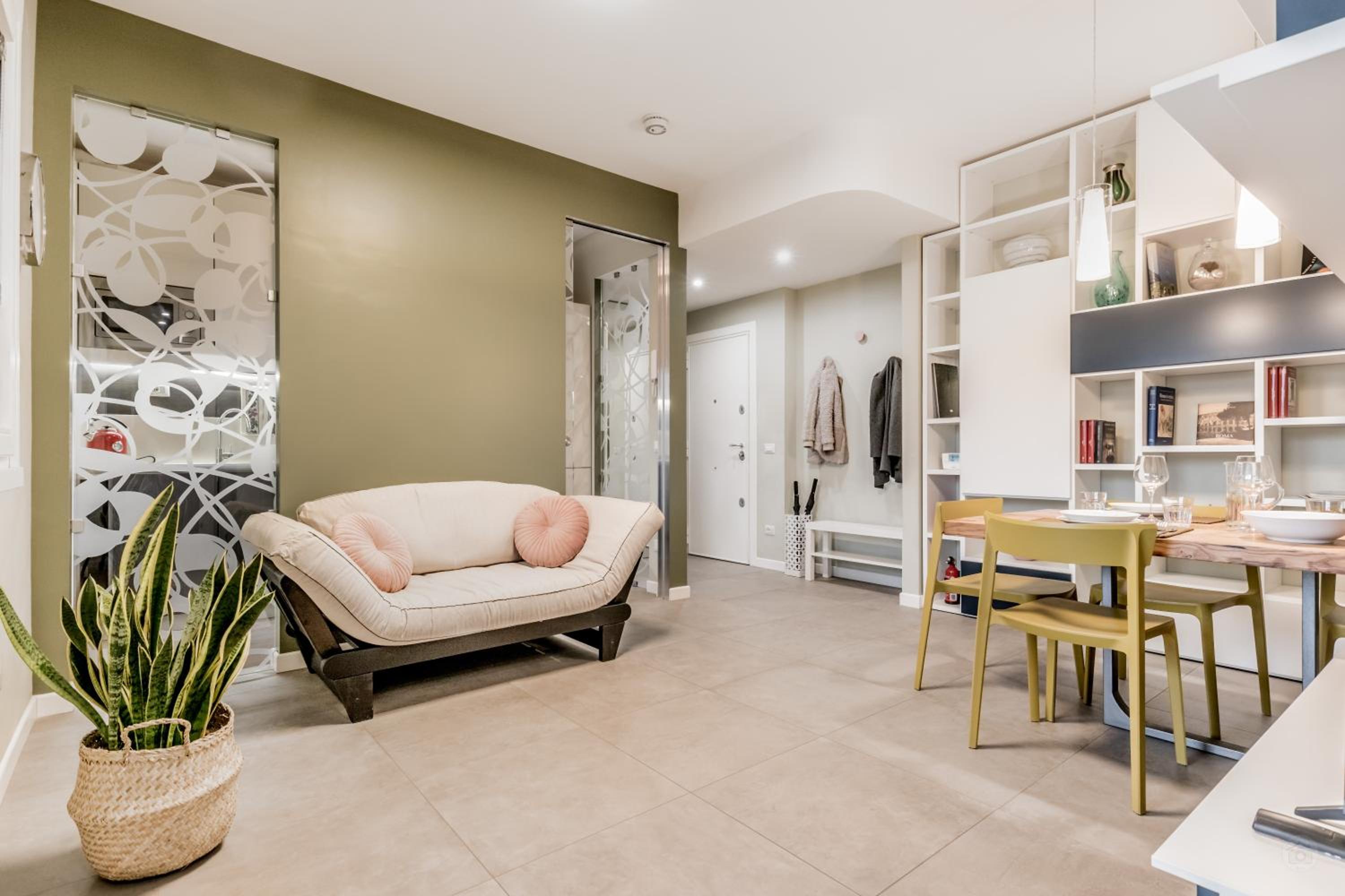 One-Bedroom Apartment