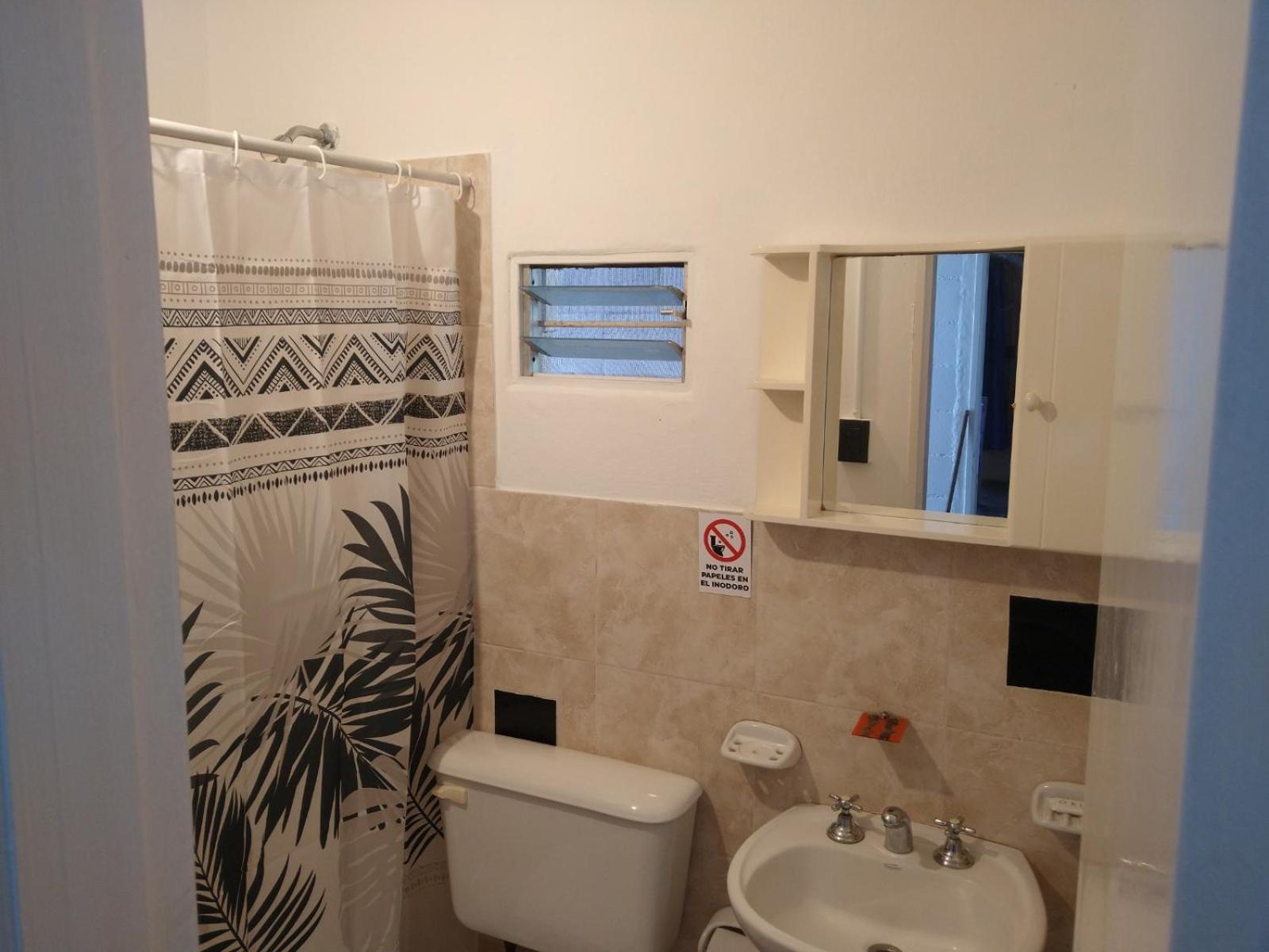 One-Bedroom House photo 2